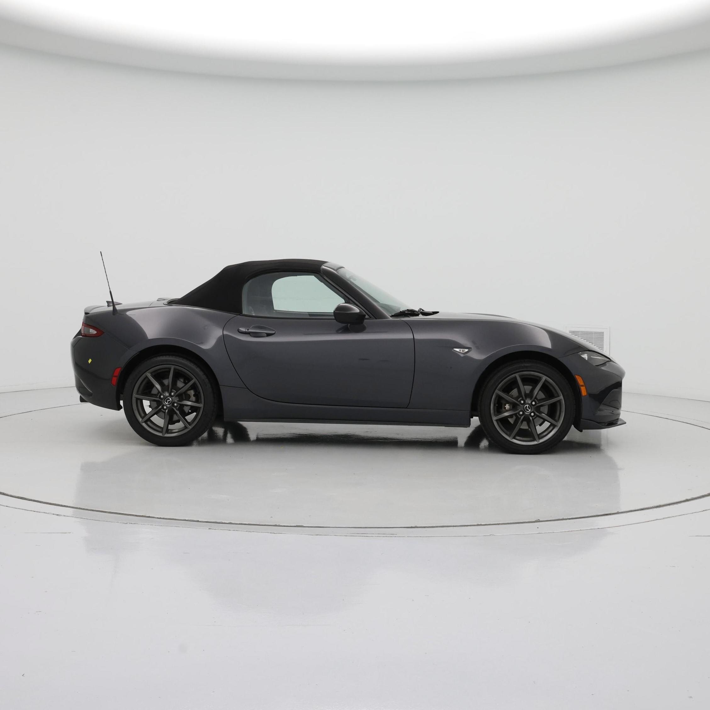 Thumbnail: 2017 Mazda MX-5 Miata - 7