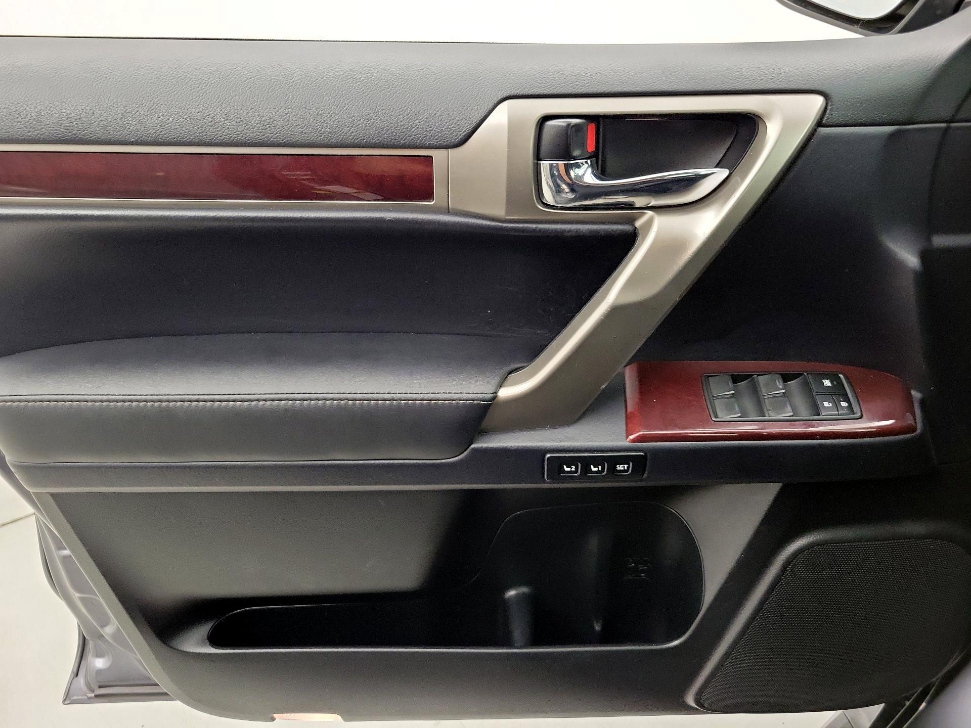 Thumbnail: 2019 Lexus GX - 12