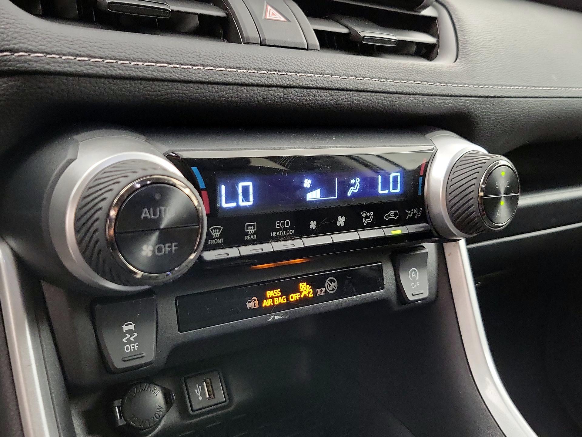 Thumbnail: 2024 Toyota RAV4 - 16