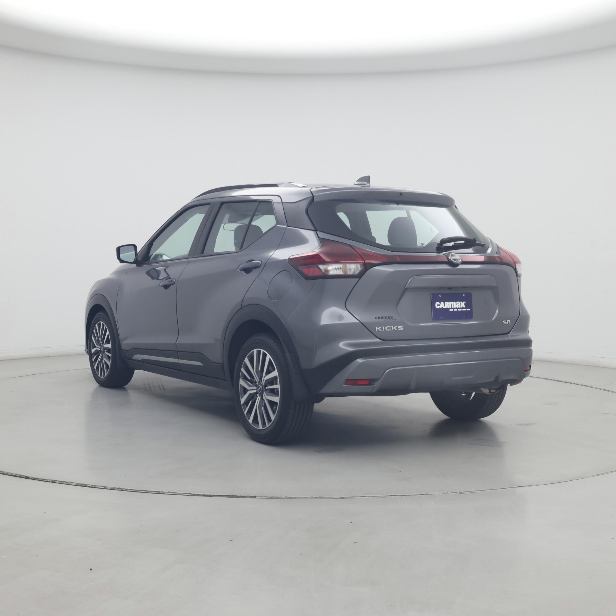 Thumbnail: 2023 Nissan Kicks - 2