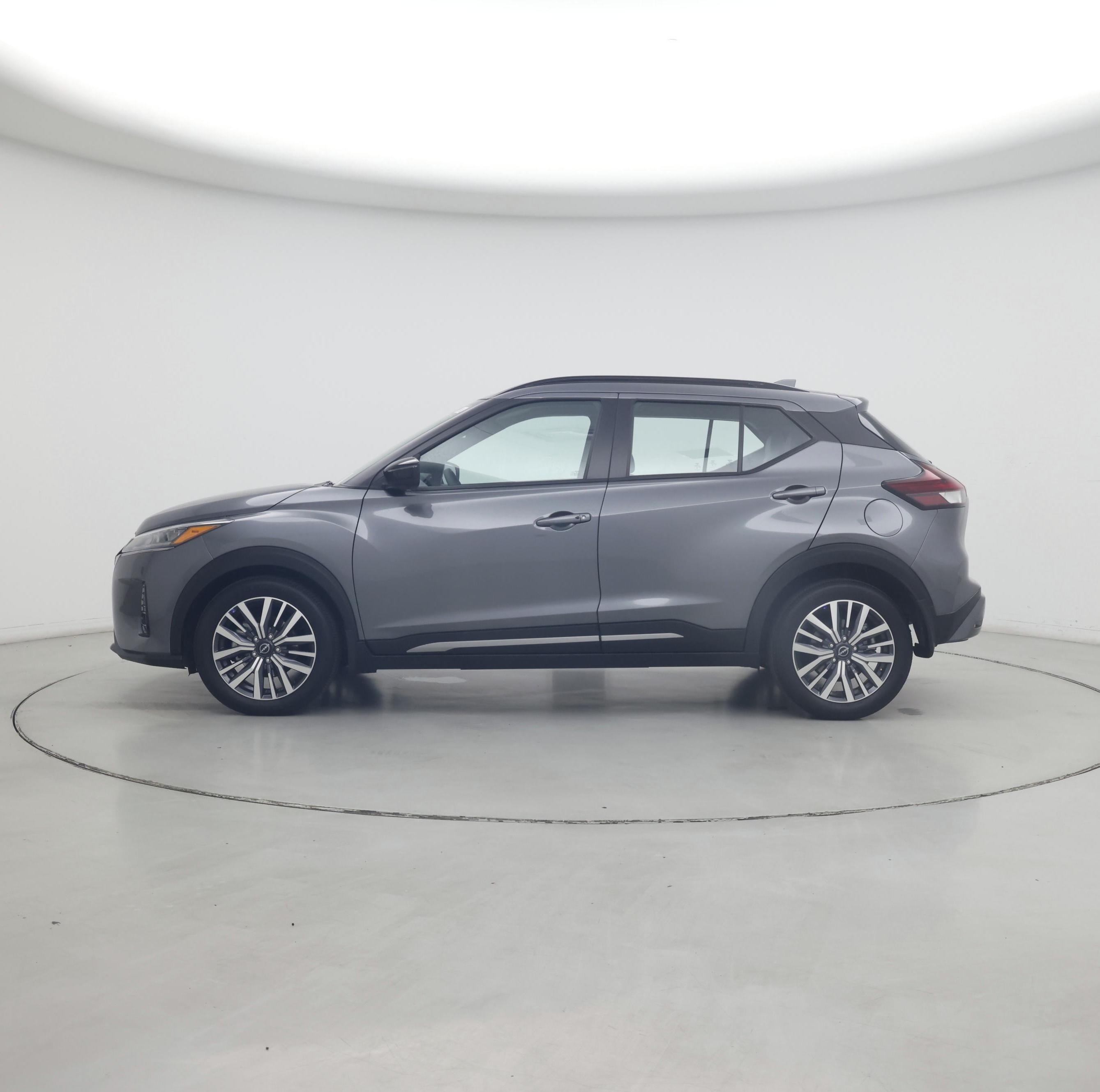Thumbnail: 2023 Nissan Kicks - 3