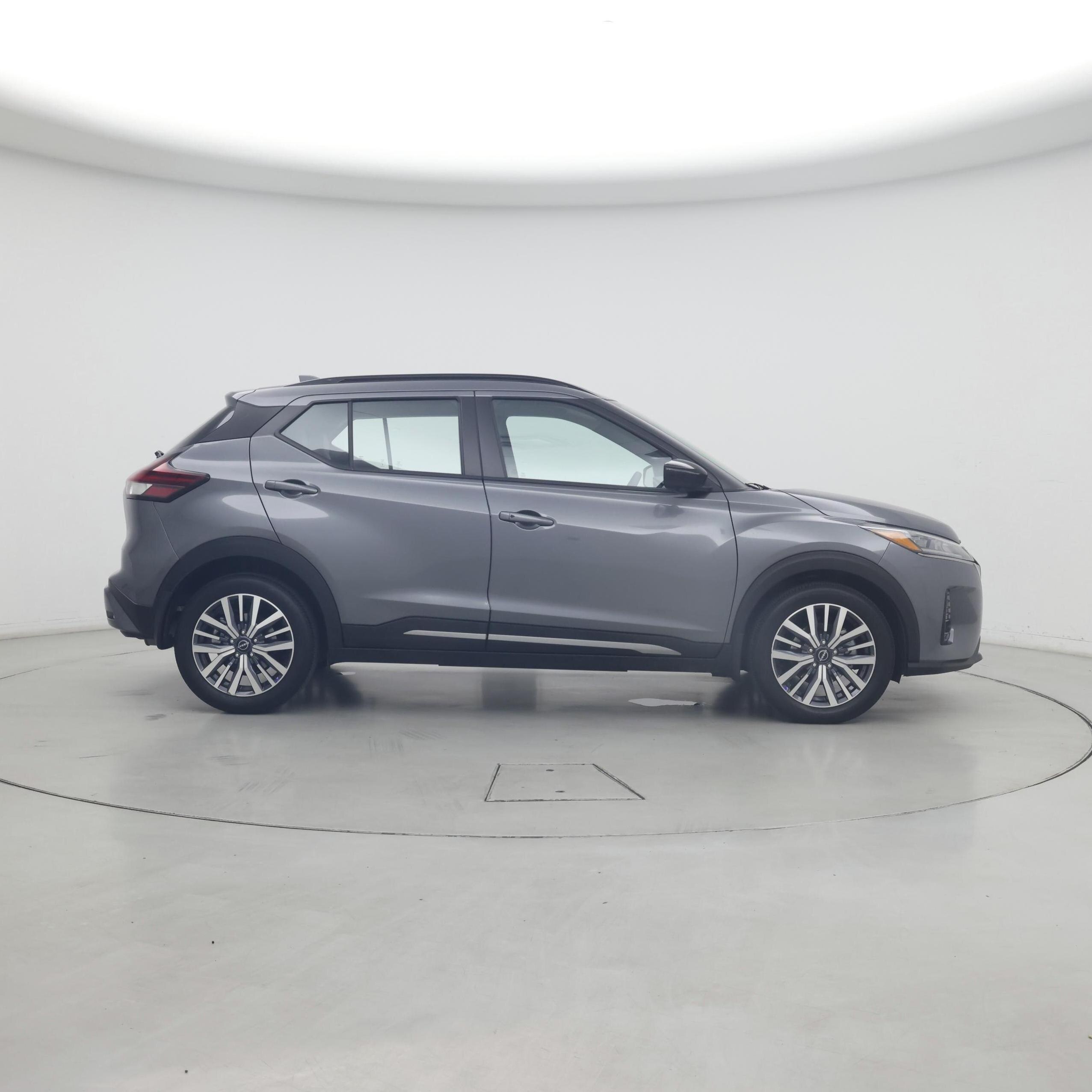 Thumbnail: 2023 Nissan Kicks - 7