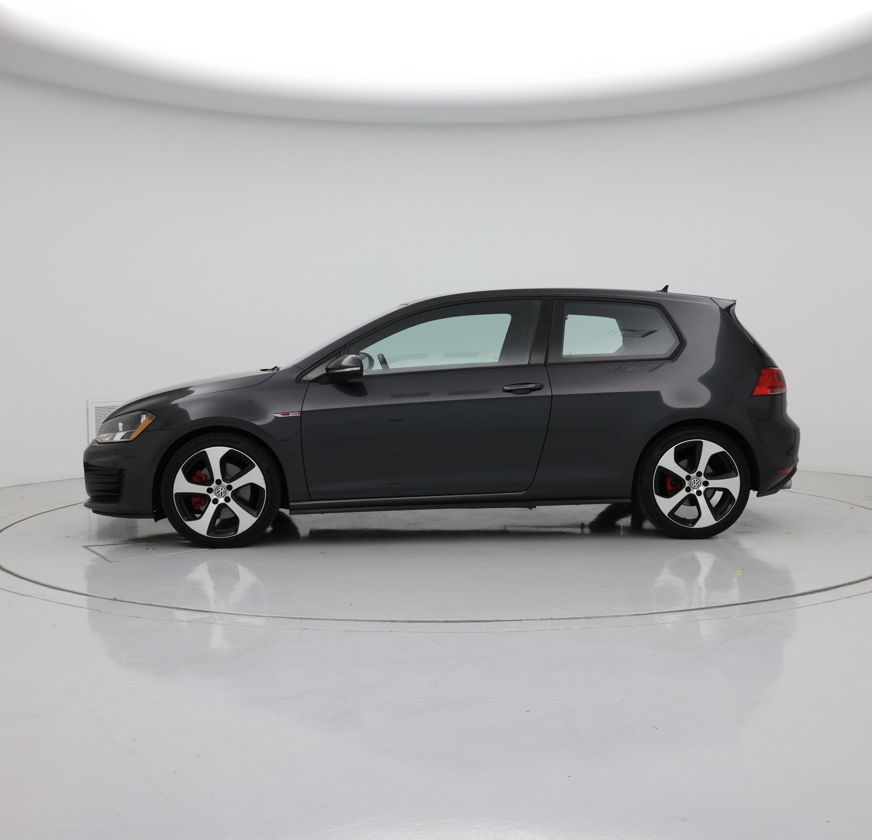 Thumbnail: 2015 Volkswagen Golf - 3