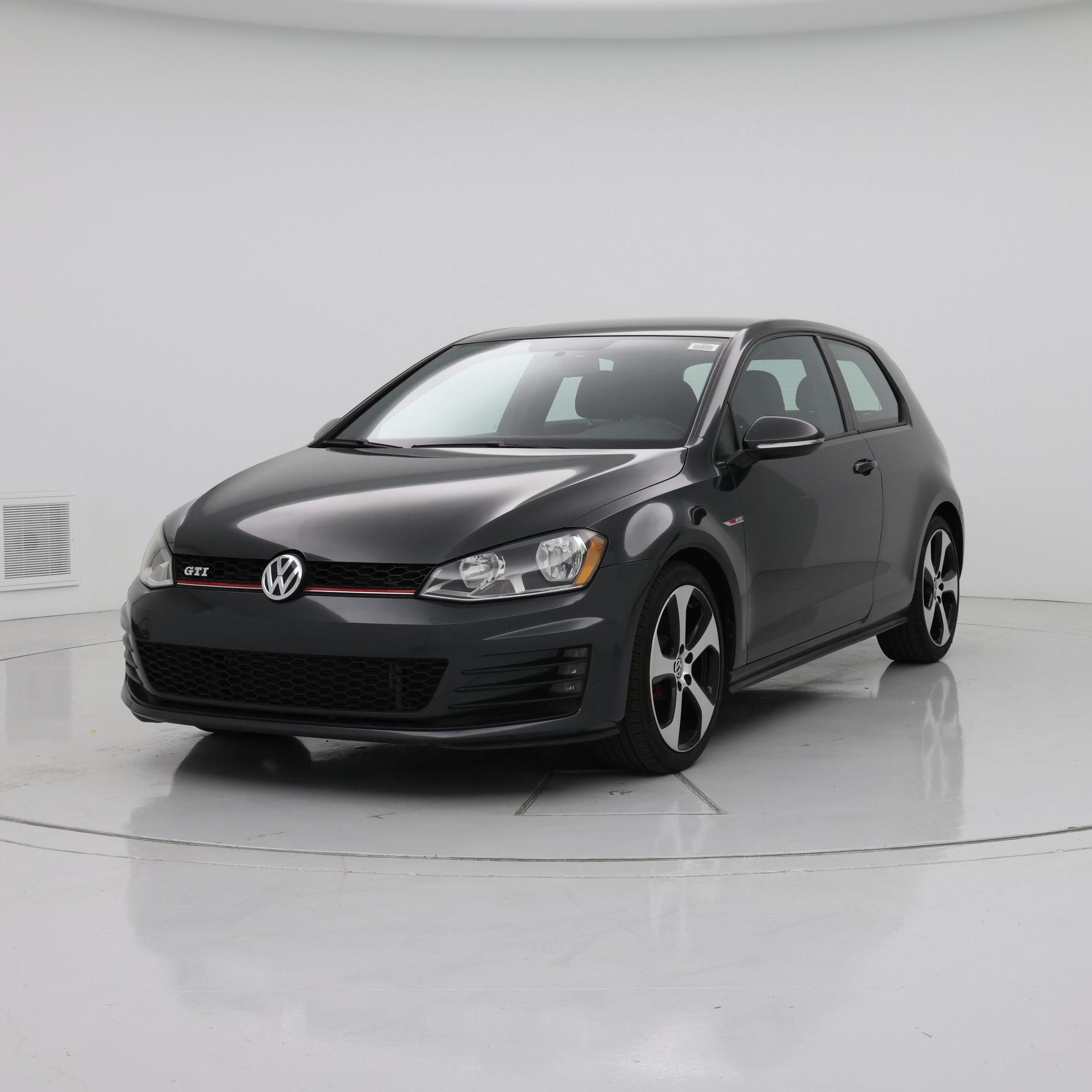 Thumbnail: 2015 Volkswagen Golf - 4