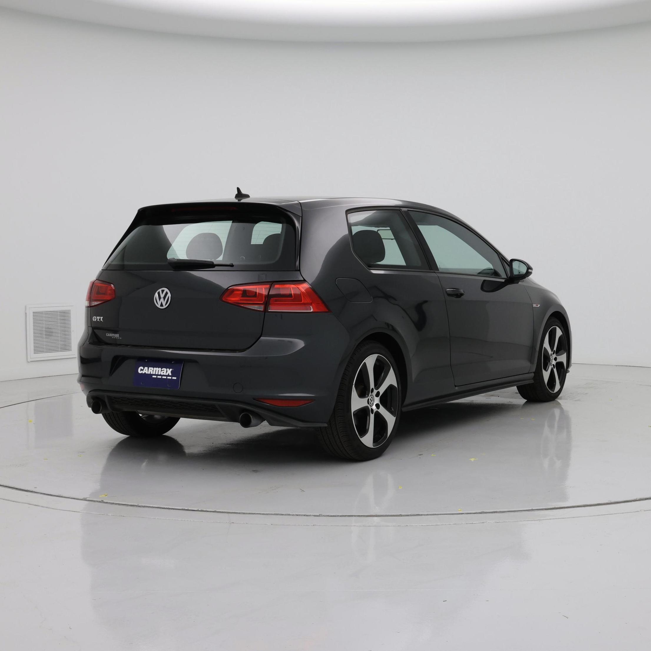 Thumbnail: 2015 Volkswagen Golf - 8