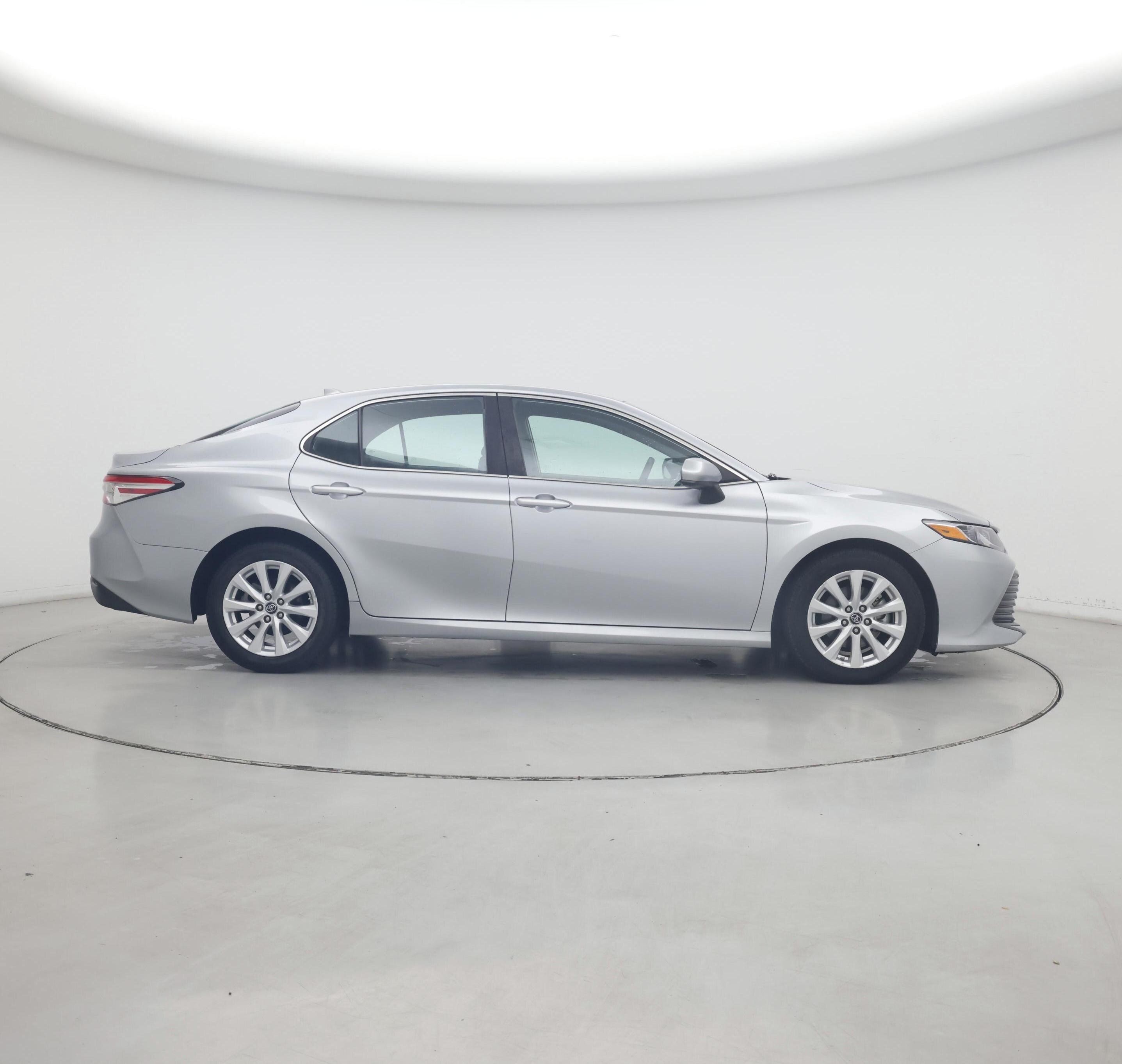 Thumbnail: 2019 Toyota Camry - 7