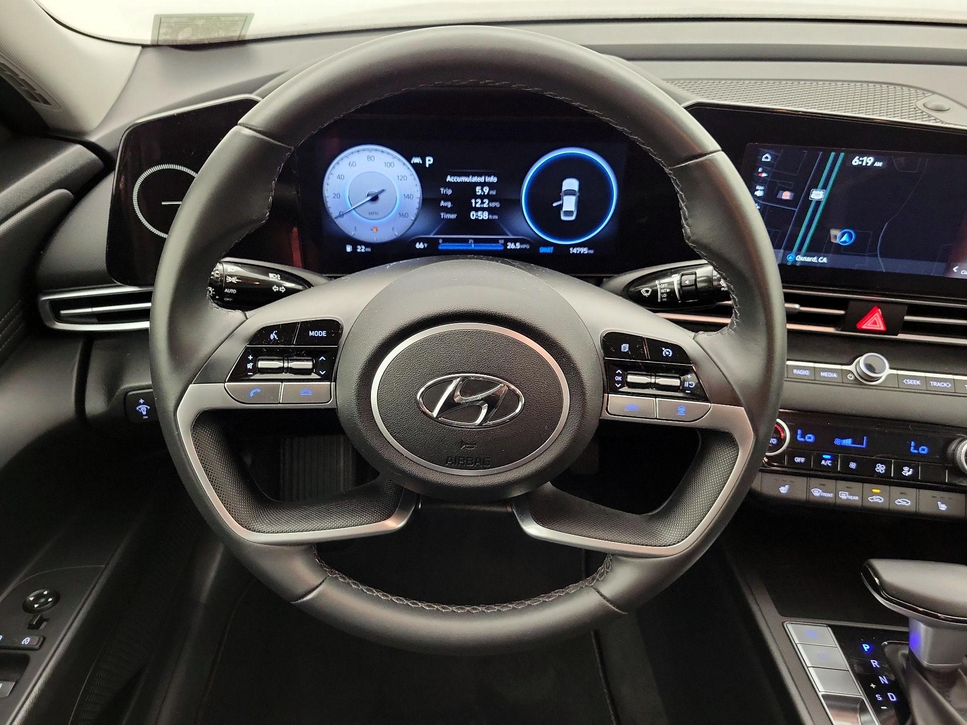 Thumbnail: 2023 Hyundai Elantra - 10