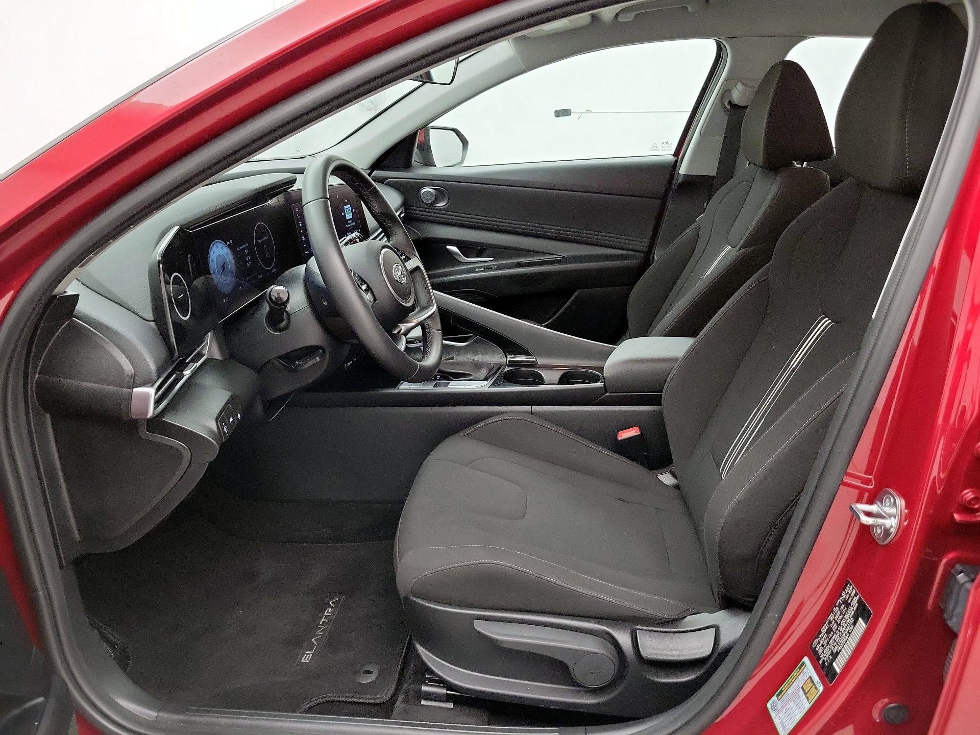 Thumbnail: 2023 Hyundai Elantra - 11