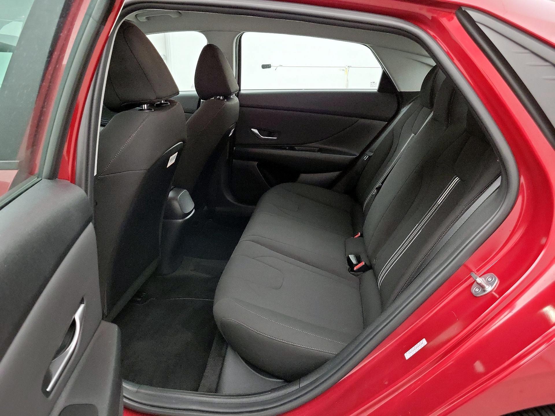 Thumbnail: 2023 Hyundai Elantra - 20