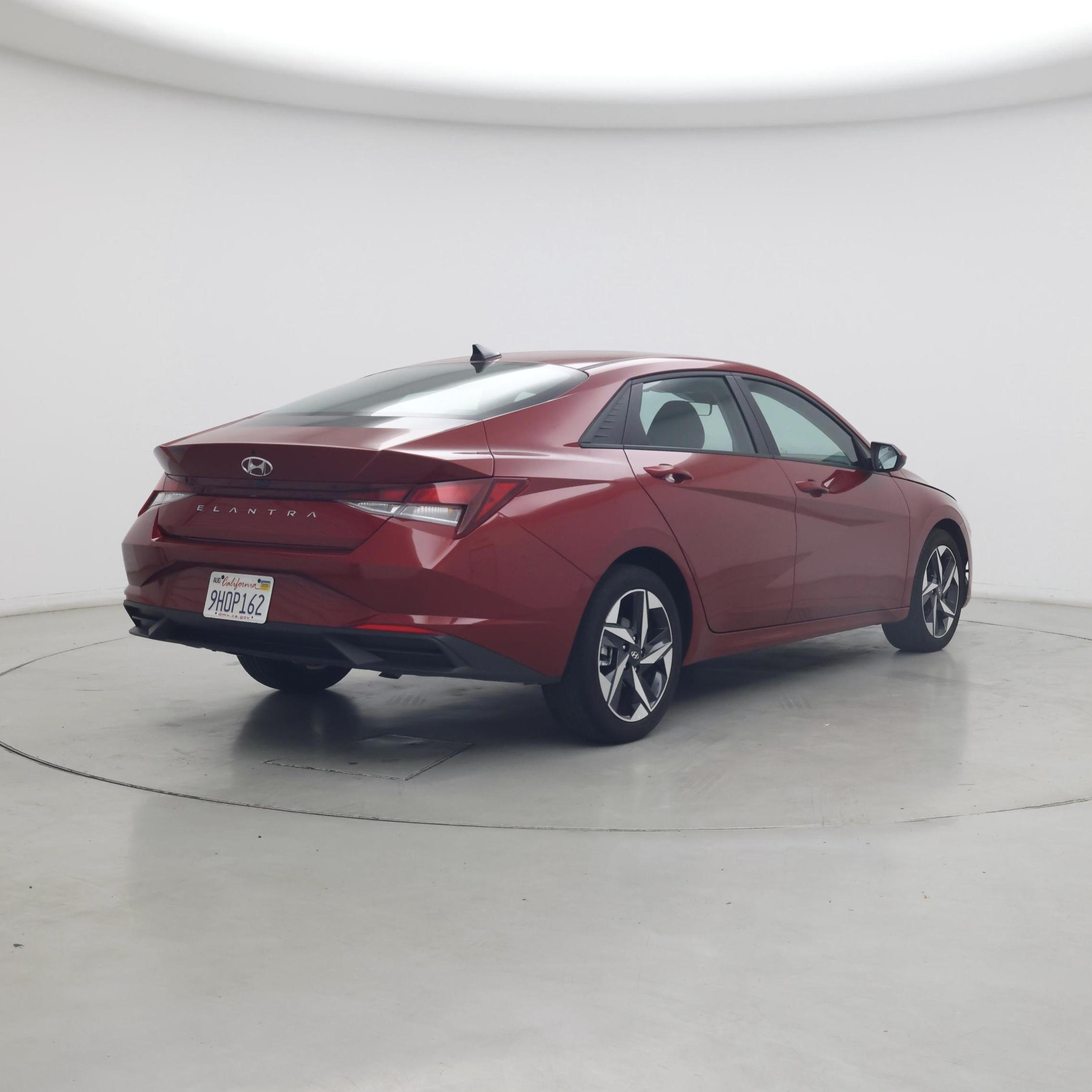 Thumbnail: 2023 Hyundai Elantra - 8