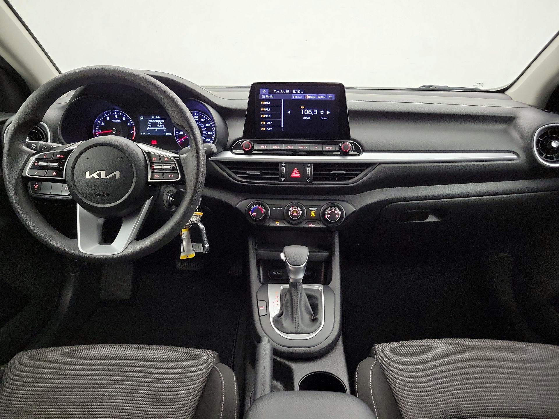 Thumbnail: 2023 Kia Forte - 9