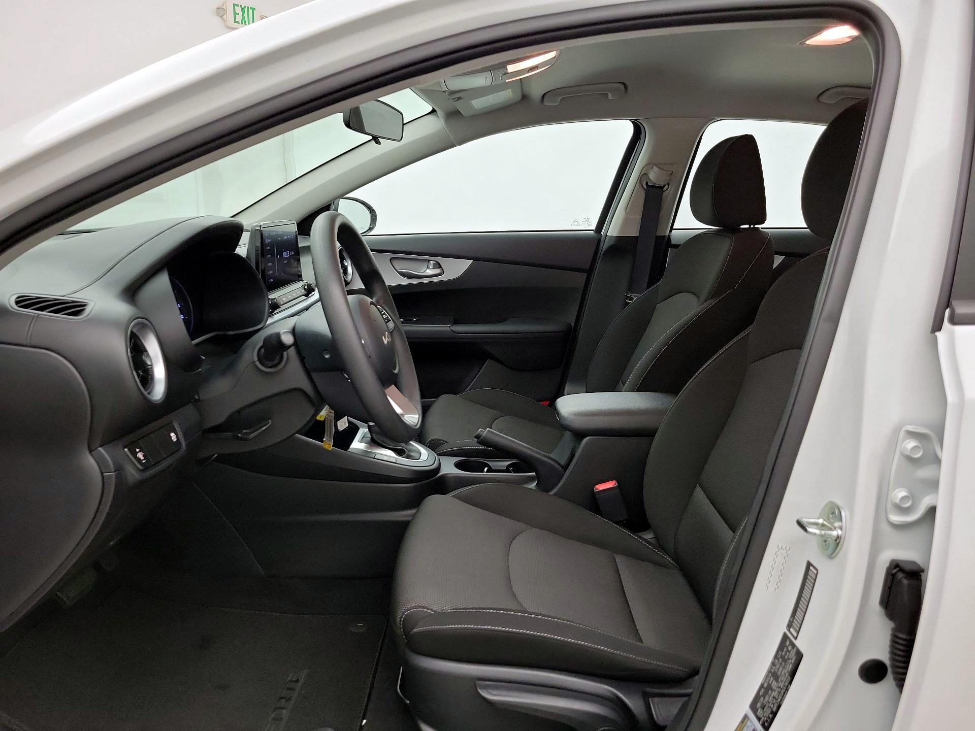 Thumbnail: 2023 Kia Forte - 11