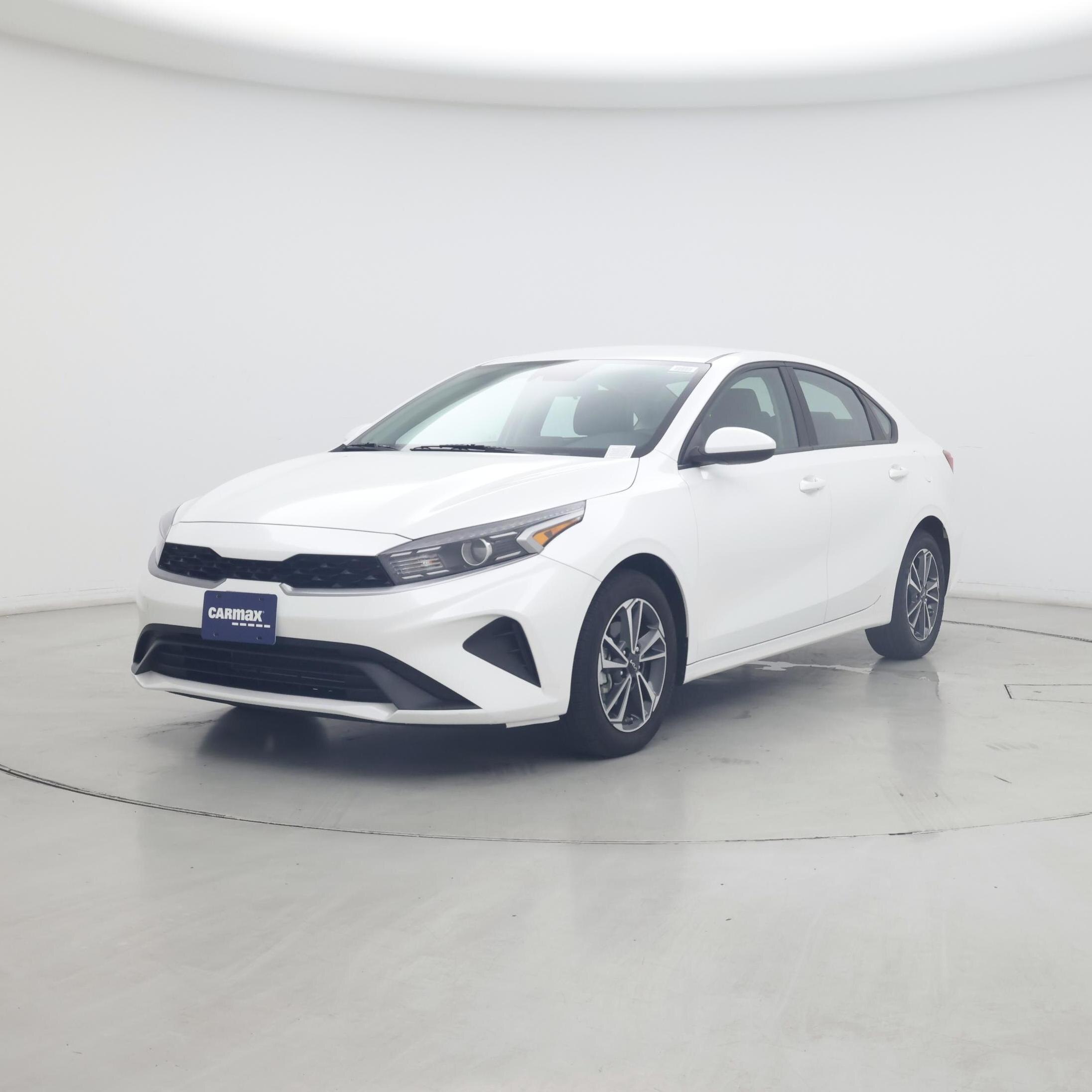 Thumbnail: 2023 Kia Forte - 4