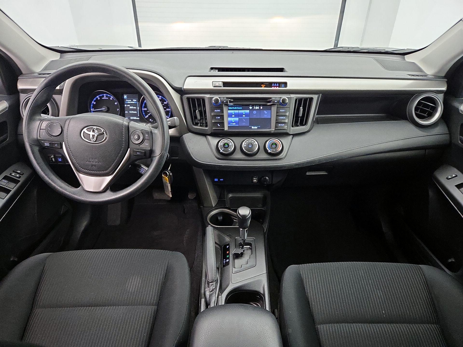 Thumbnail: 2017 Toyota RAV4 - 9