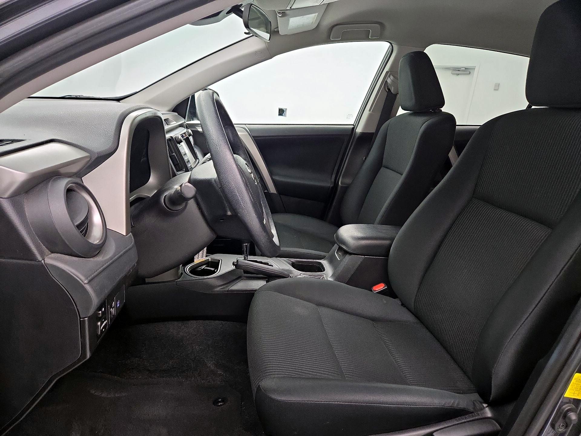 Thumbnail: 2017 Toyota RAV4 - 11