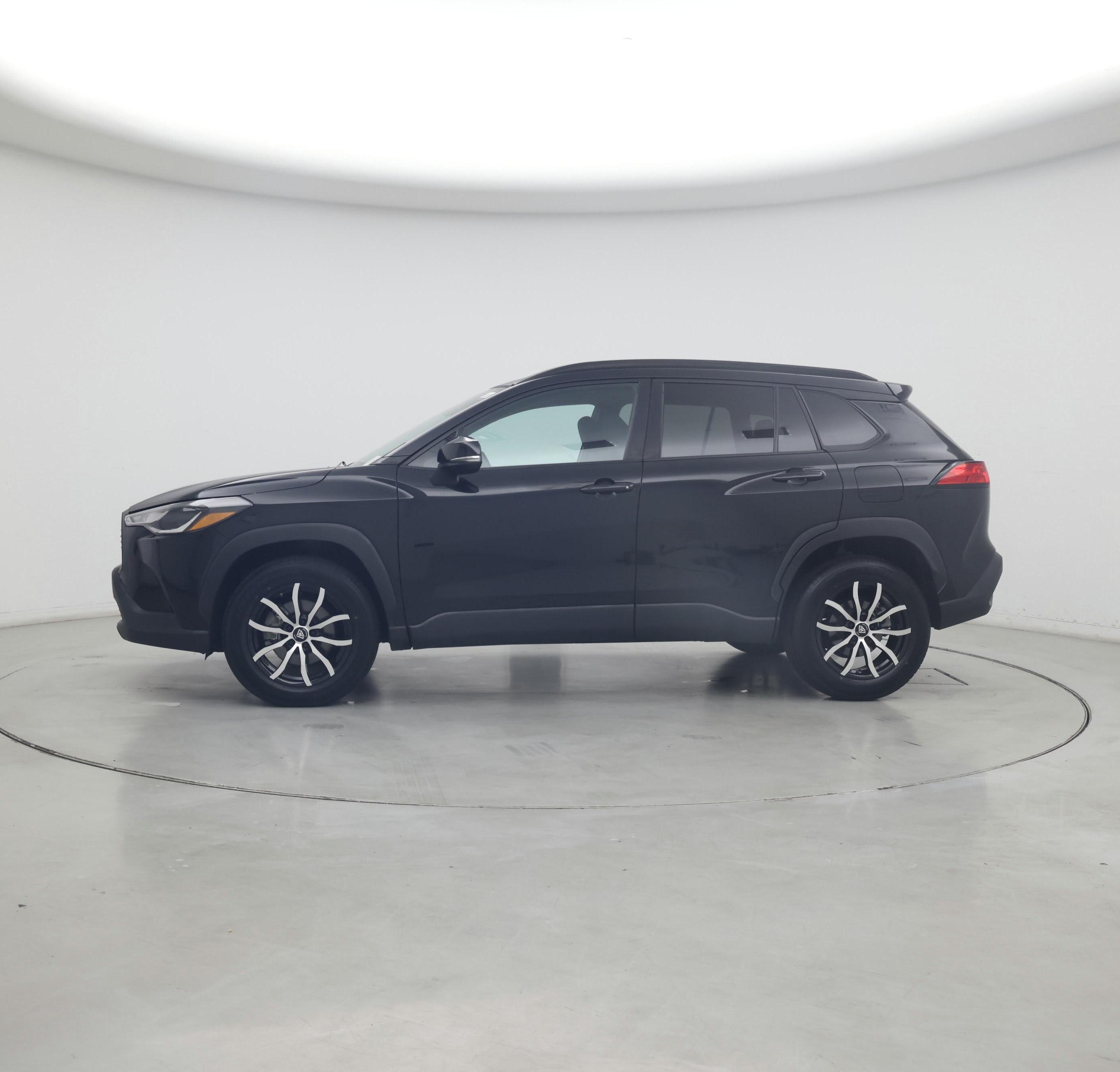 Thumbnail: 2022 Toyota Corolla Cross - 3
