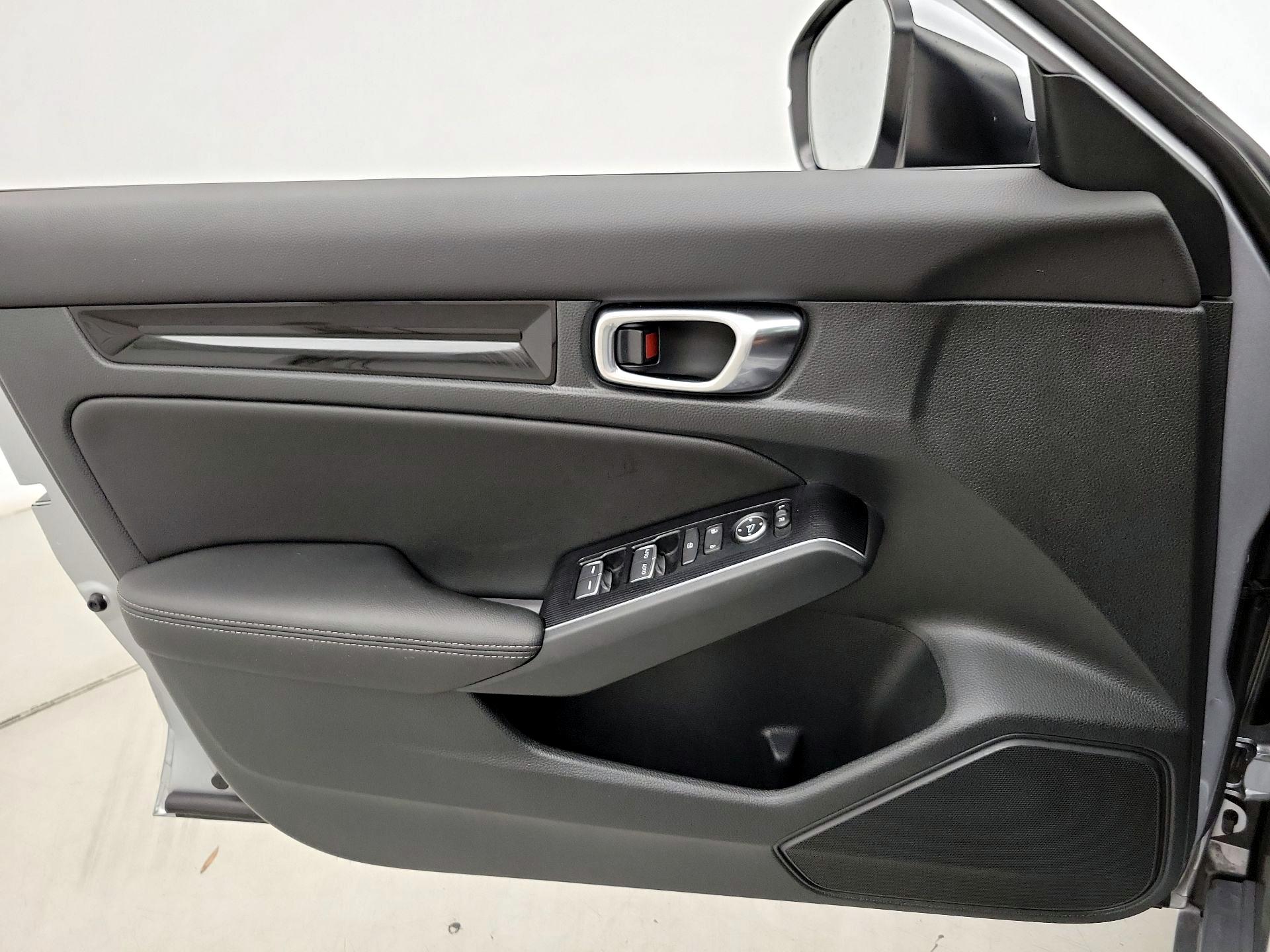 Thumbnail: 2024 Honda Civic - 12
