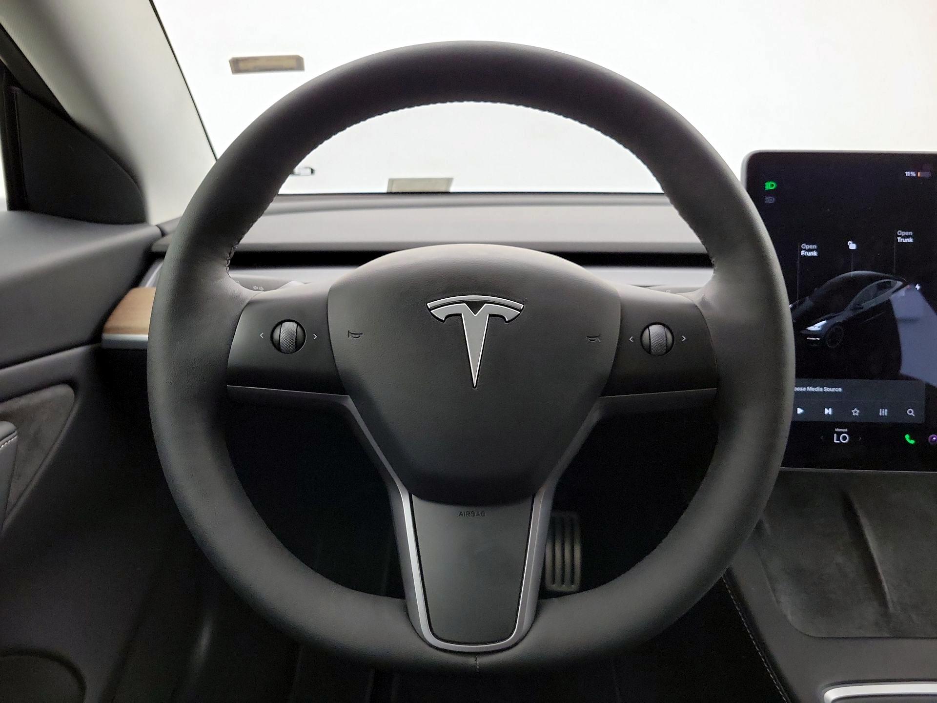 Thumbnail: 2021 Tesla Model 3 - 10
