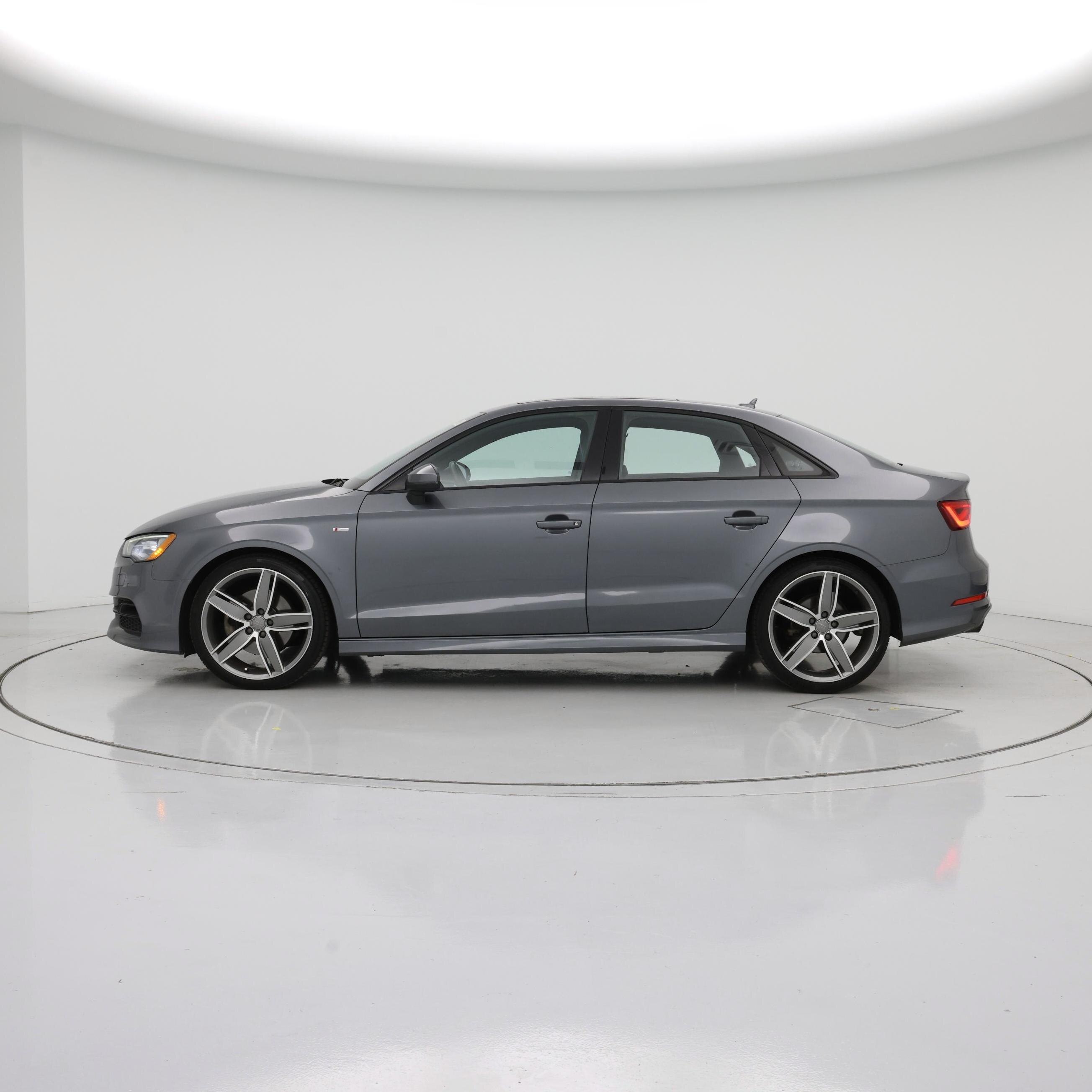 Thumbnail: 2016 Audi A3 - 3