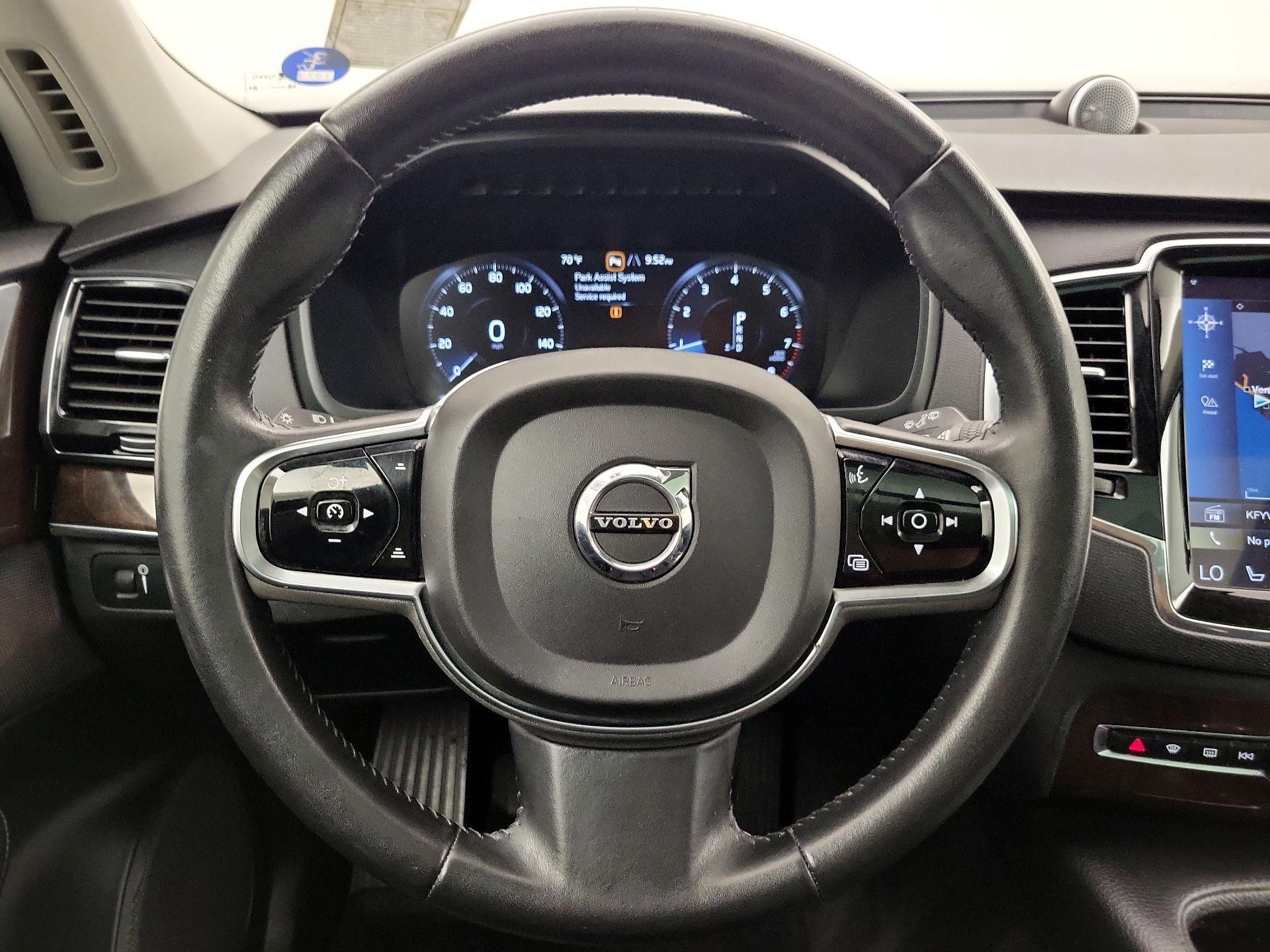 Thumbnail: 2016 Volvo XC90 - 10