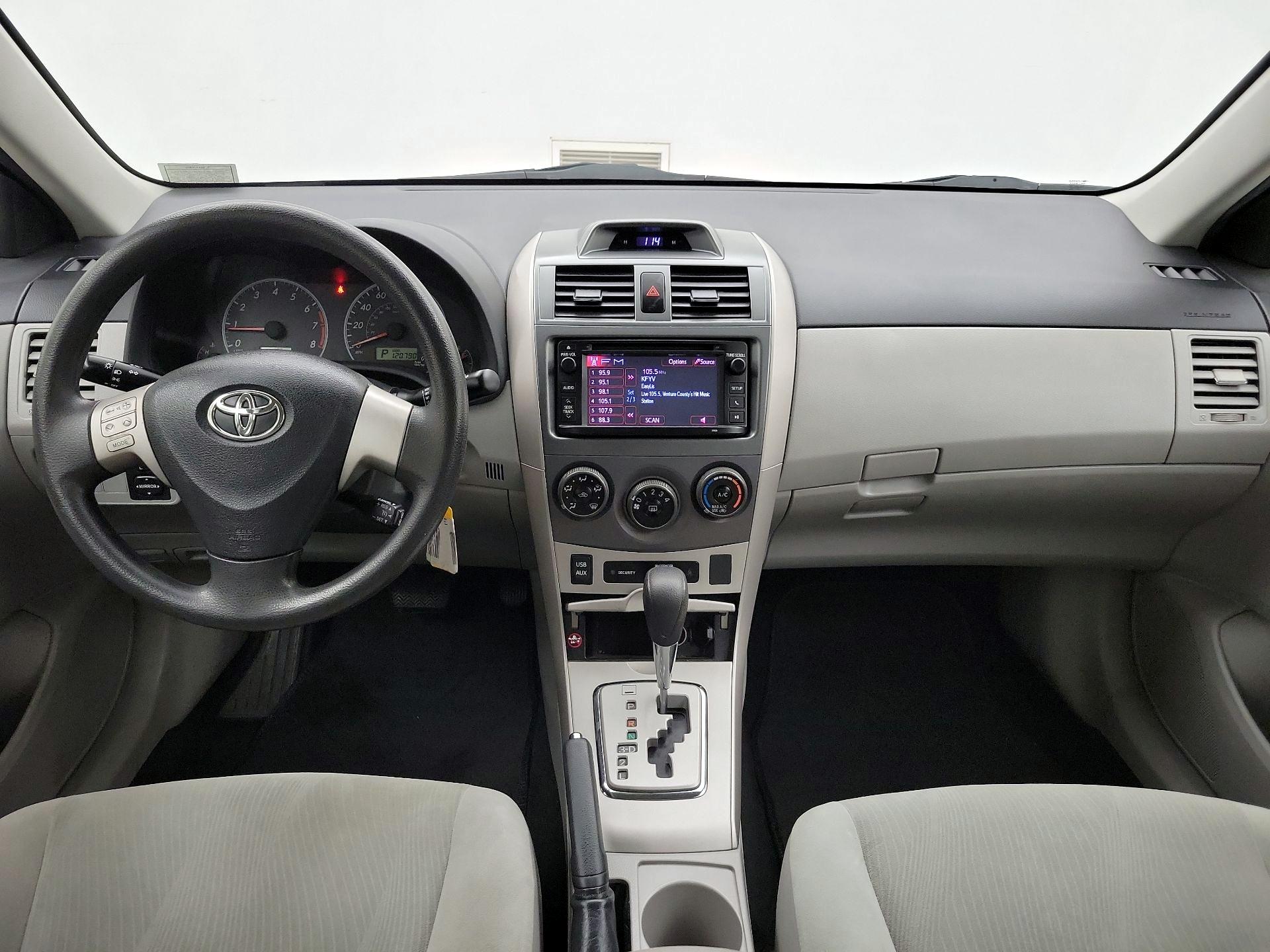 Thumbnail: 2013 Toyota Corolla - 9