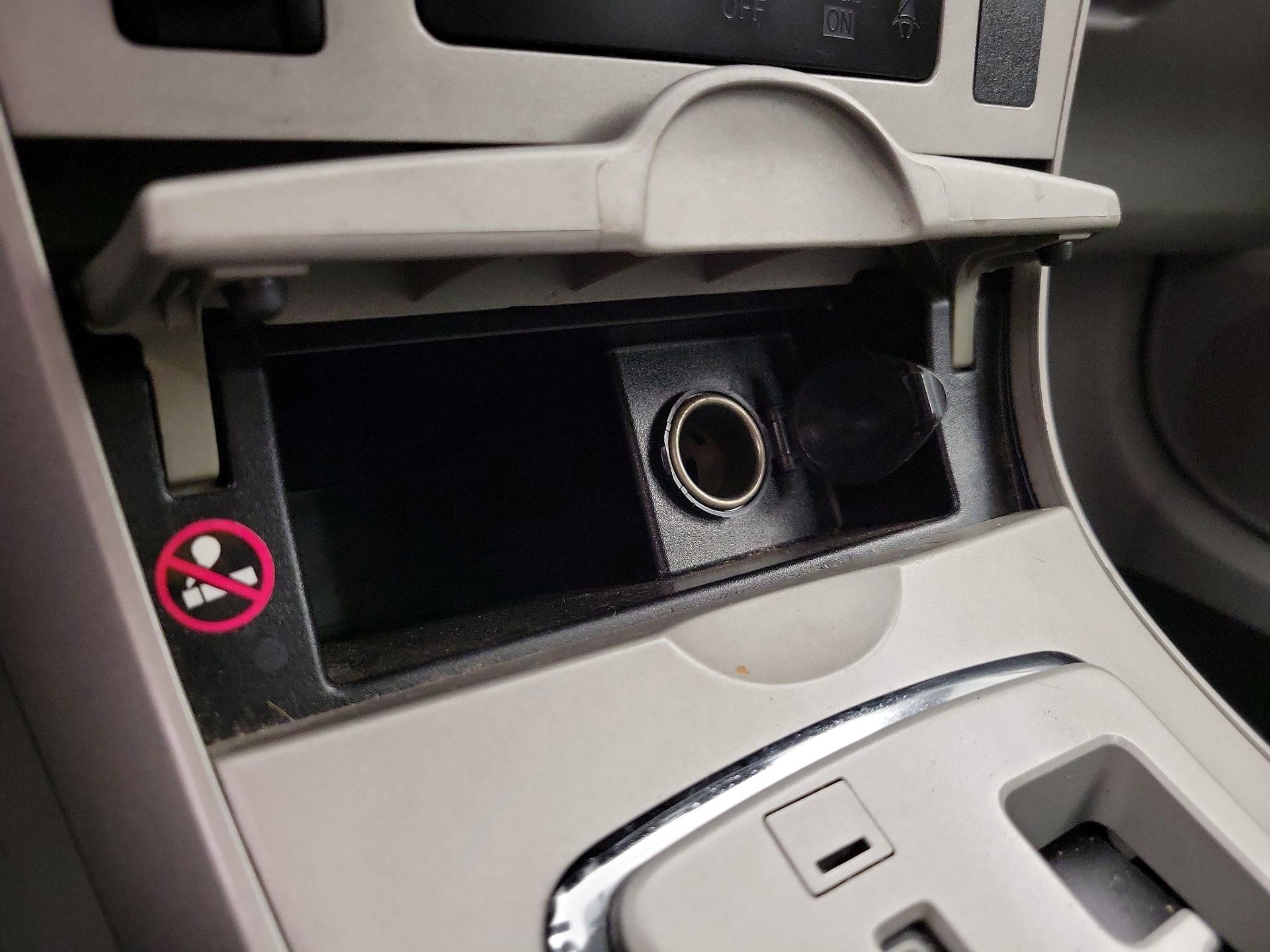 Thumbnail: 2013 Toyota Corolla - 17