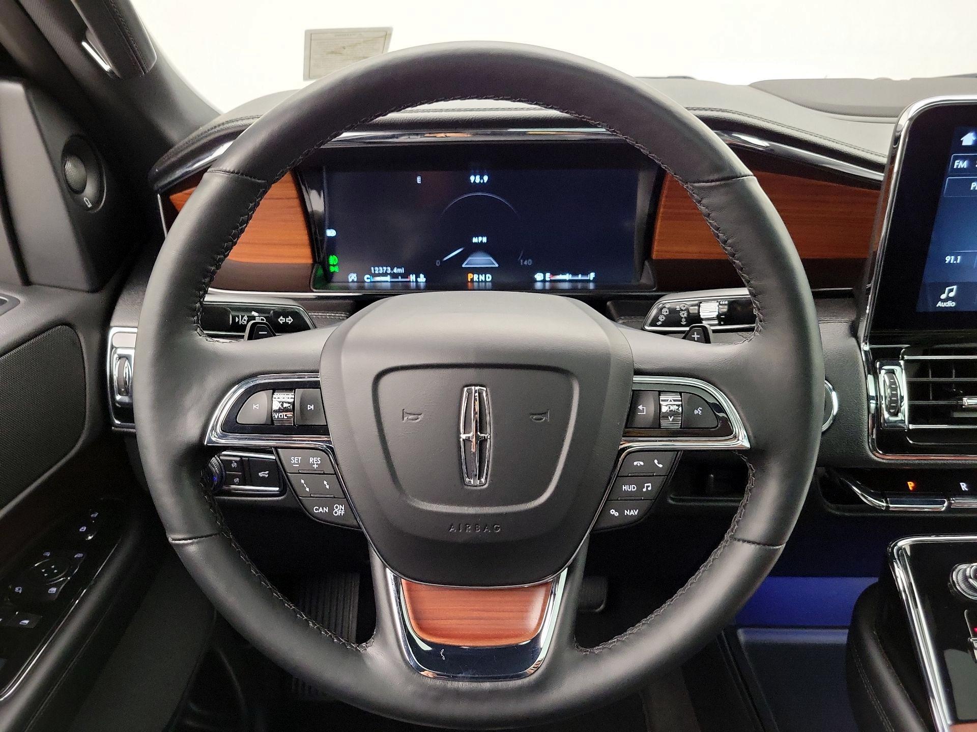 Thumbnail: 2018 Lincoln Navigator L - 10