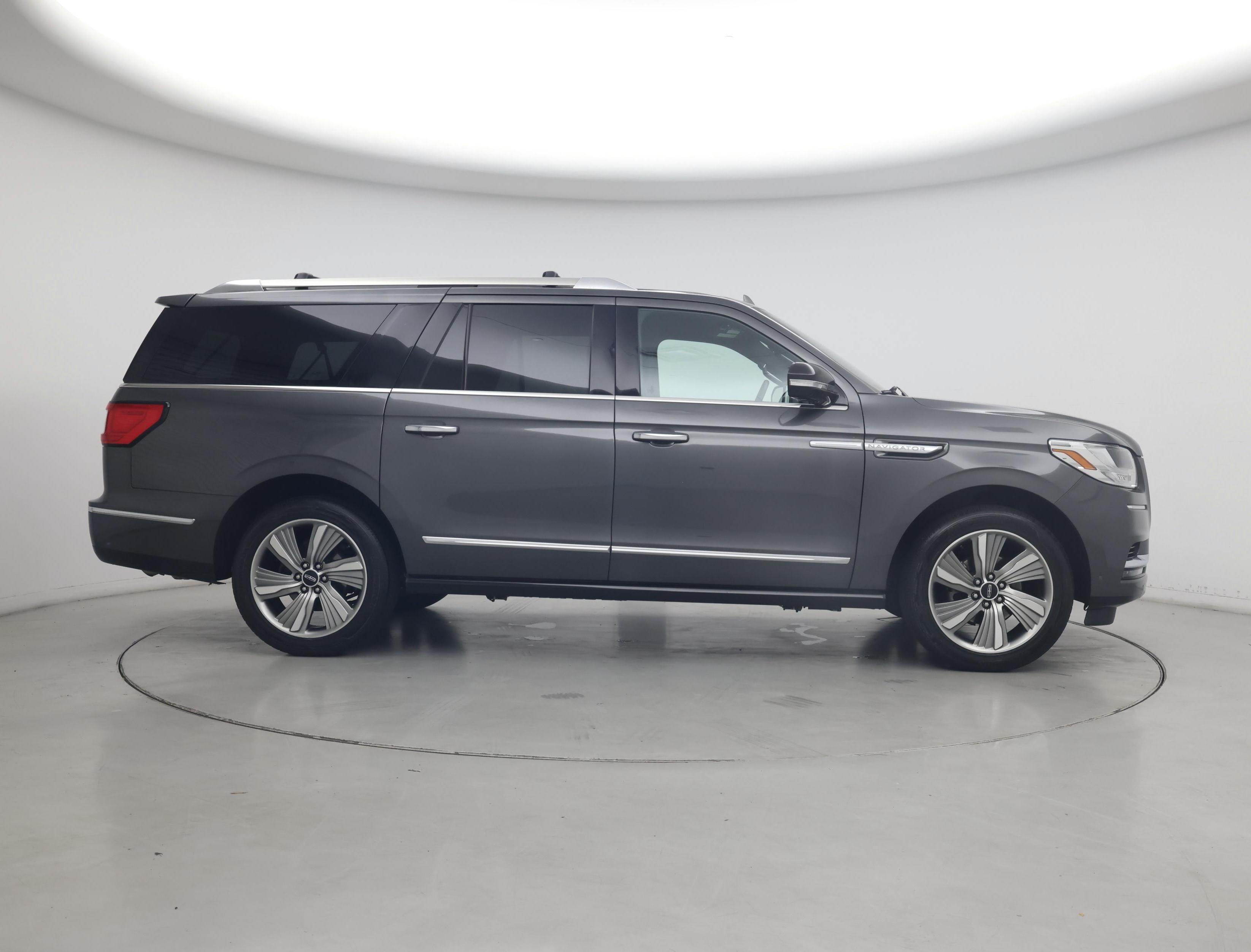Thumbnail: 2018 Lincoln Navigator L - 7