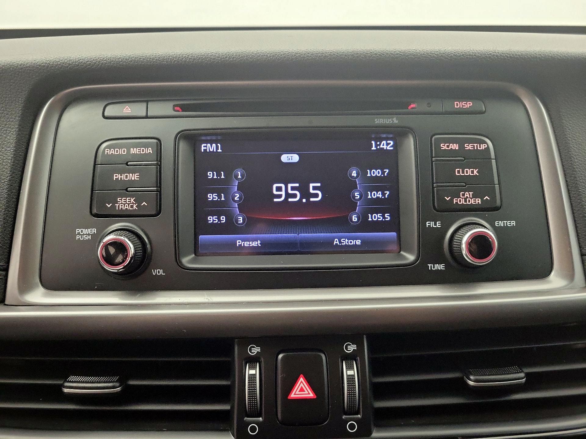 Thumbnail: 2016 Kia Optima - 15