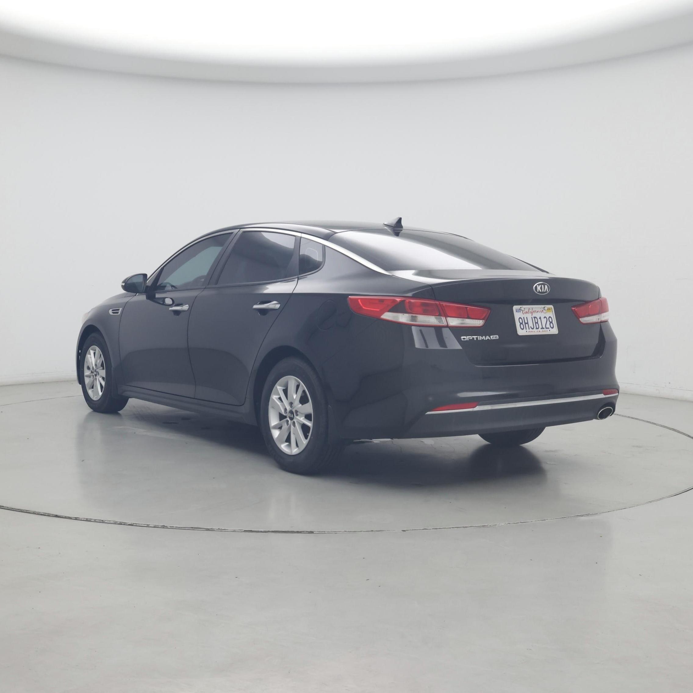 Thumbnail: 2016 Kia Optima - 2