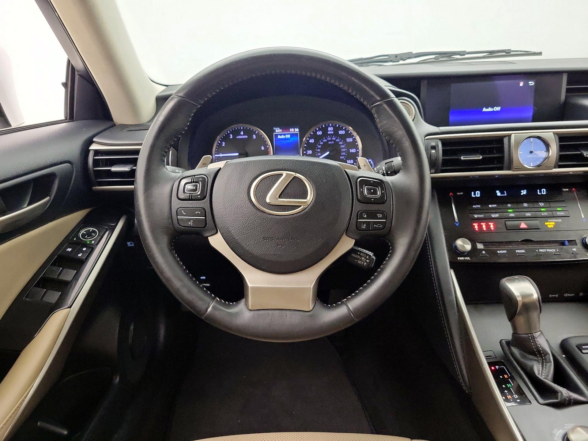Thumbnail: 2017 Lexus IS - 10