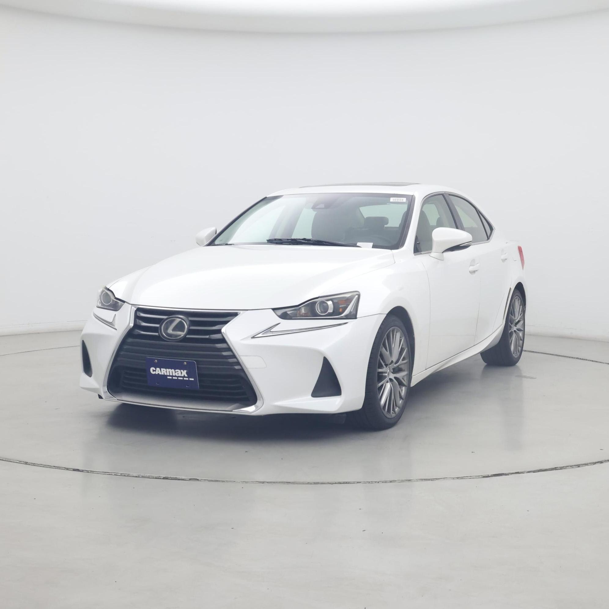 Thumbnail: 2017 Lexus IS - 4