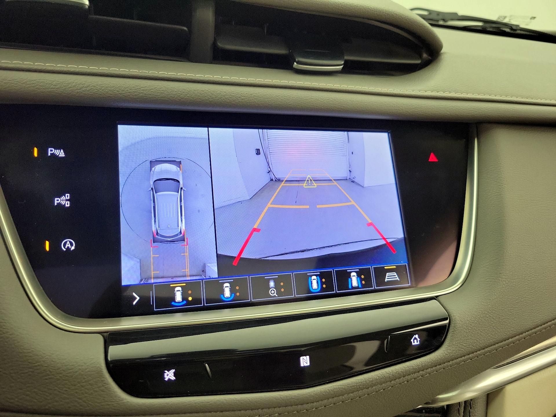 Thumbnail: 2020 Cadillac XT5 - 15