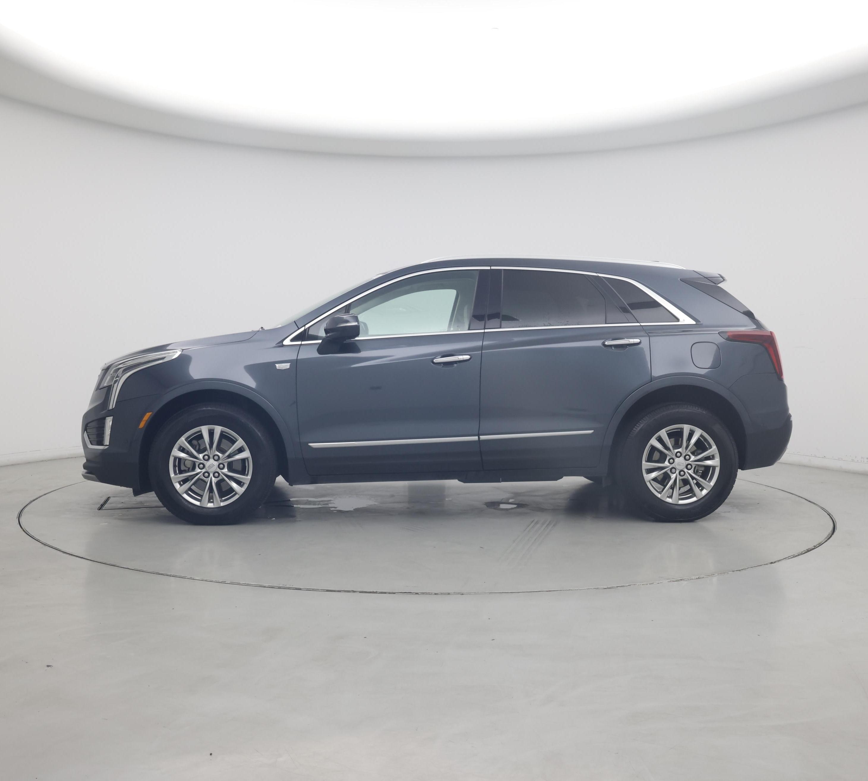Thumbnail: 2020 Cadillac XT5 - 3