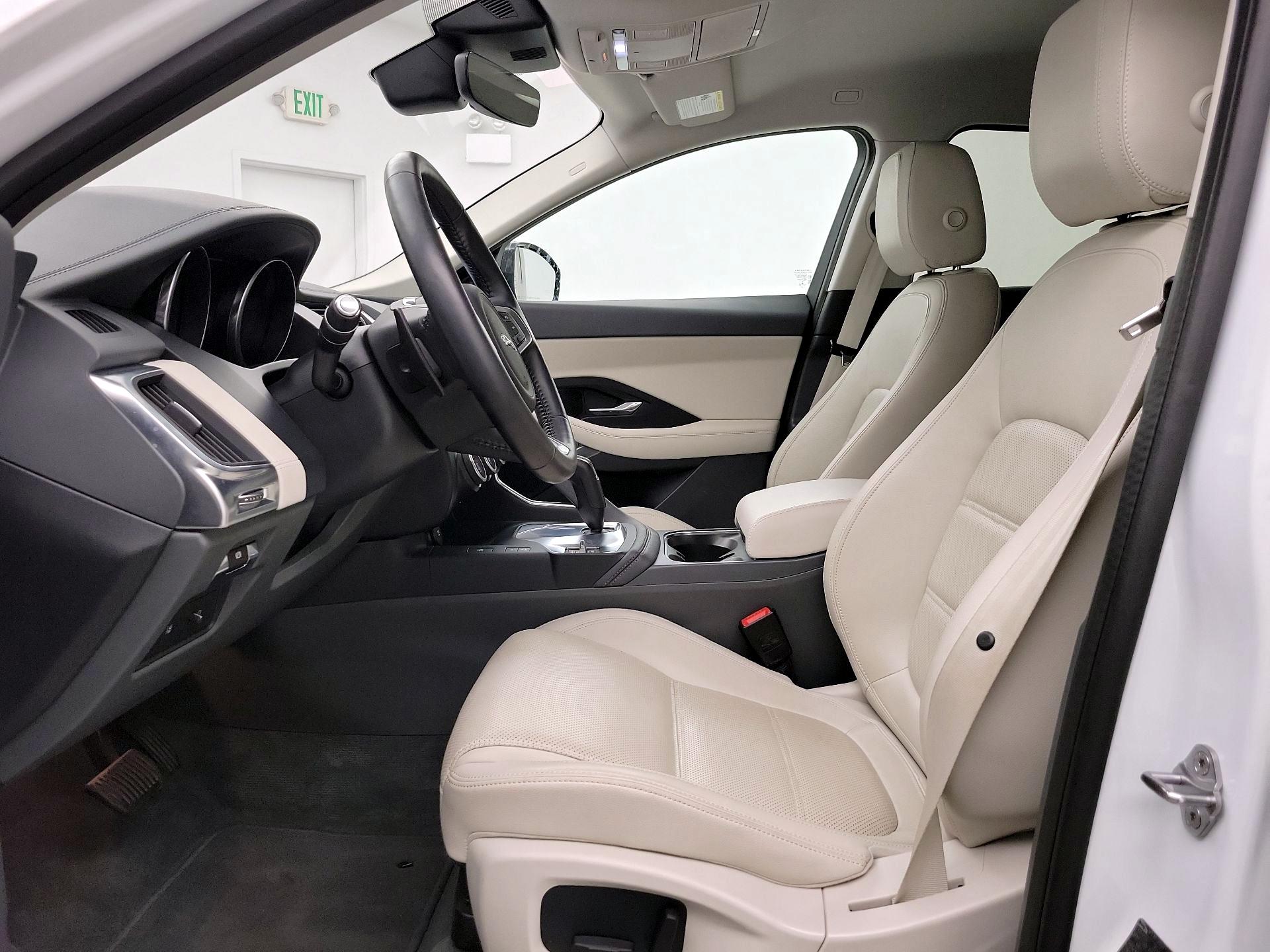Thumbnail: 2020 Jaguar E-Pace - 11