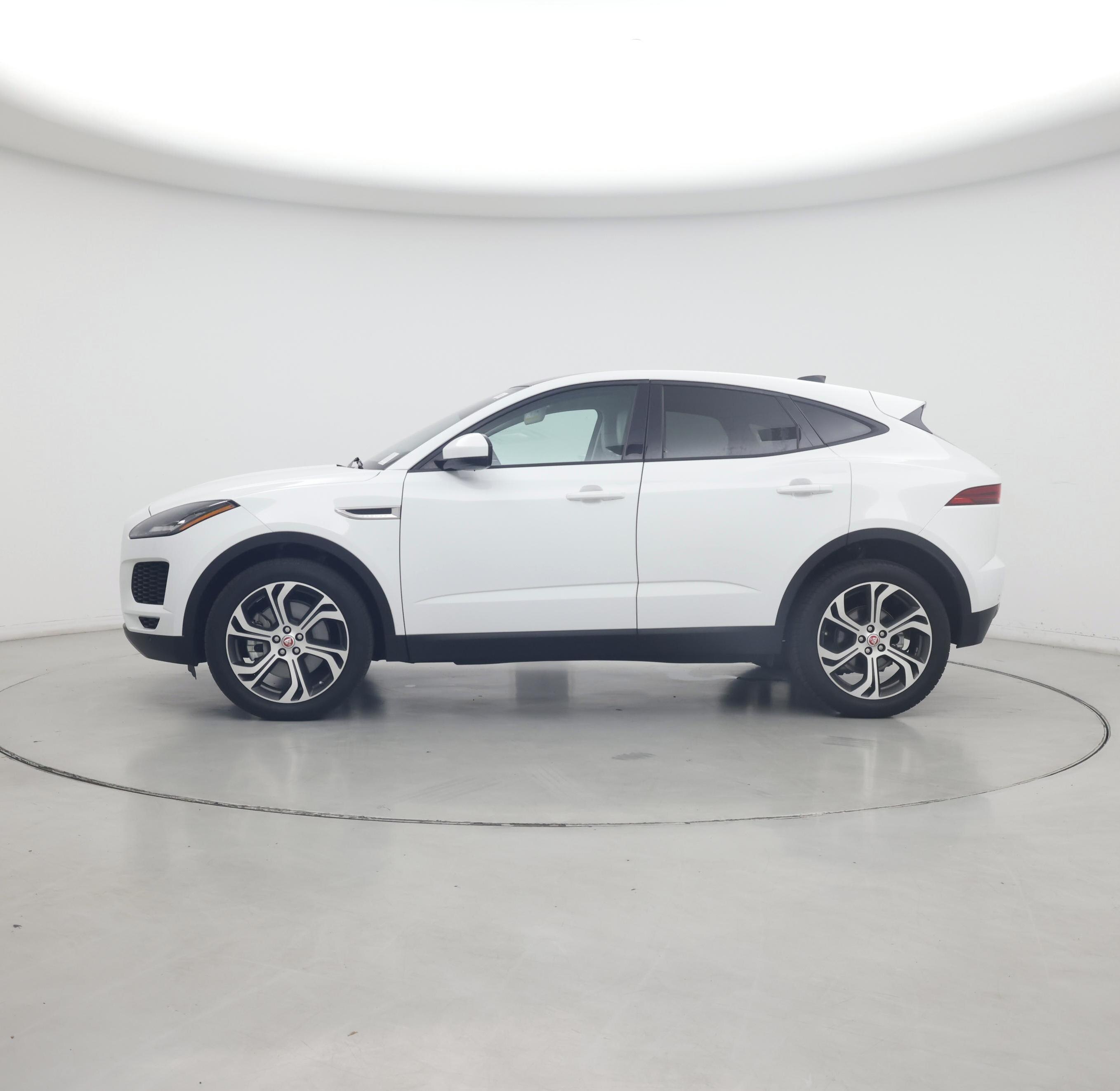 Thumbnail: 2020 Jaguar E-Pace - 3
