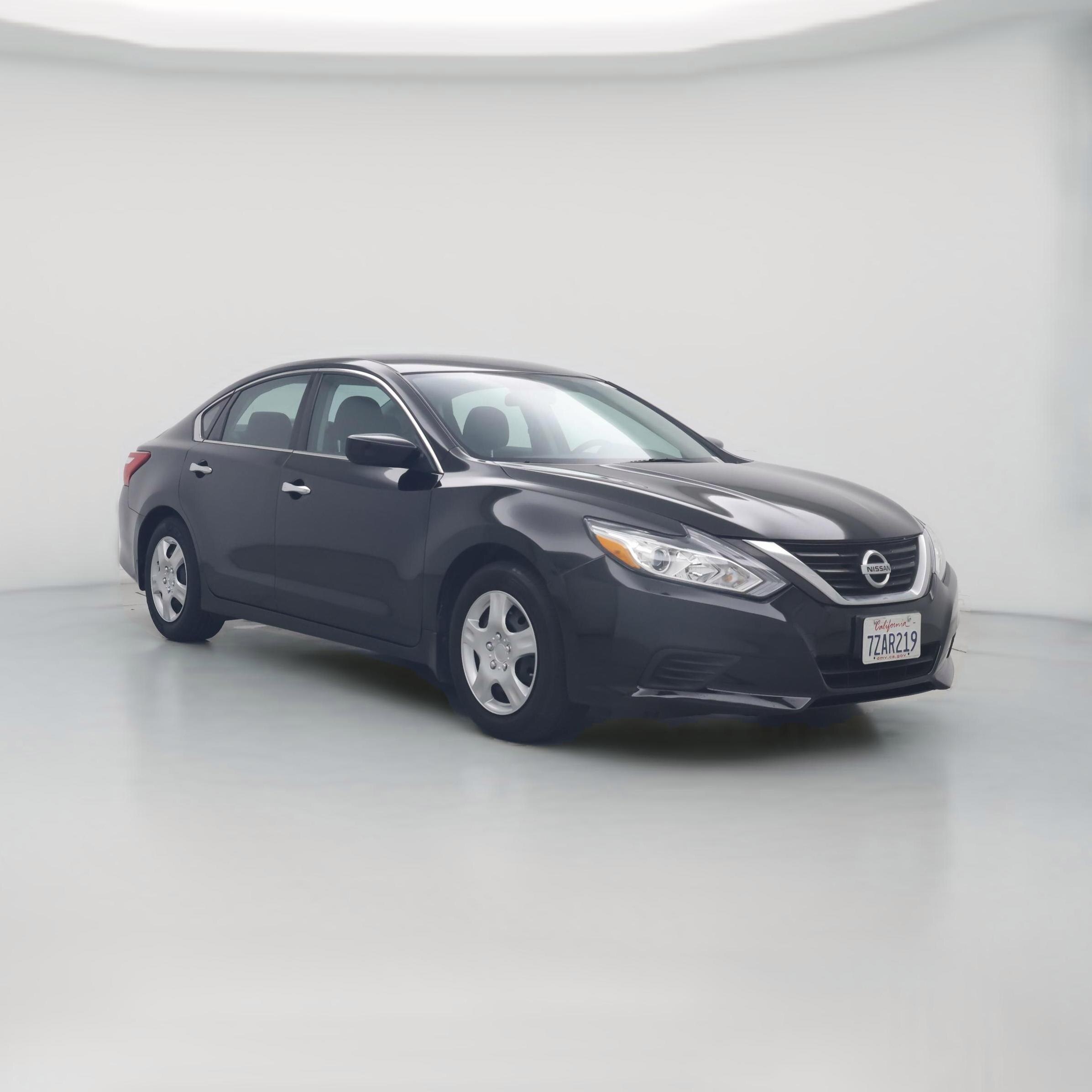 Thumbnail: 2017 Nissan Altima - 1