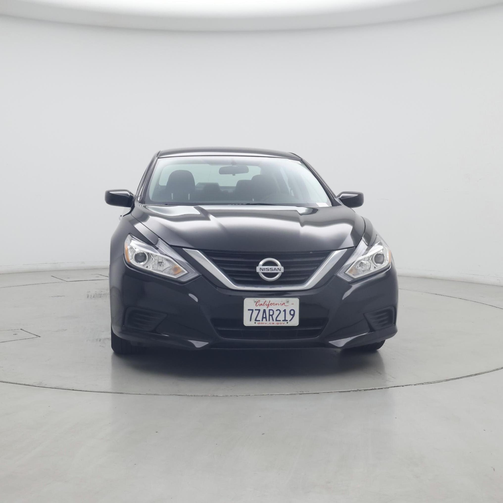 Thumbnail: 2017 Nissan Altima - 5