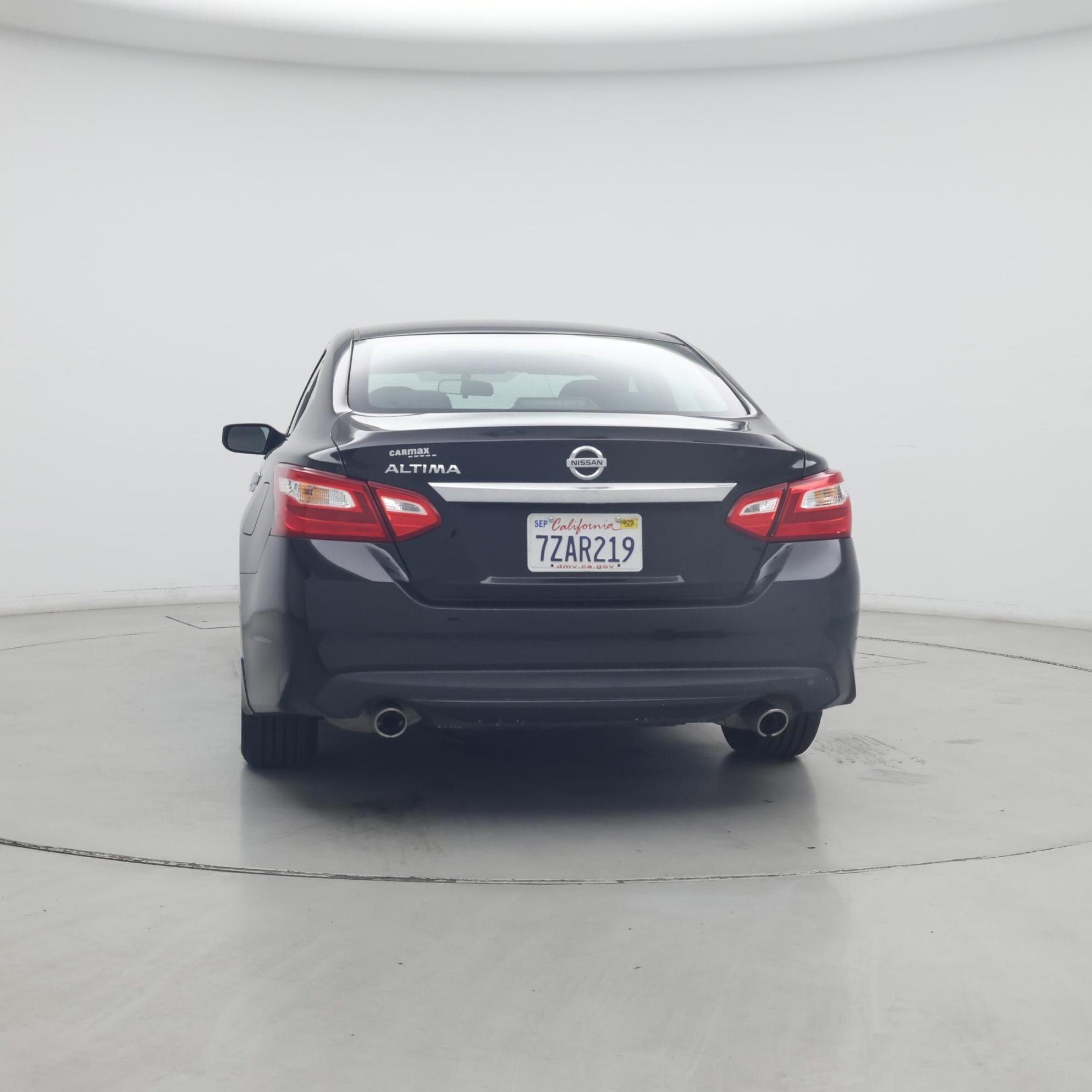 Thumbnail: 2017 Nissan Altima - 6