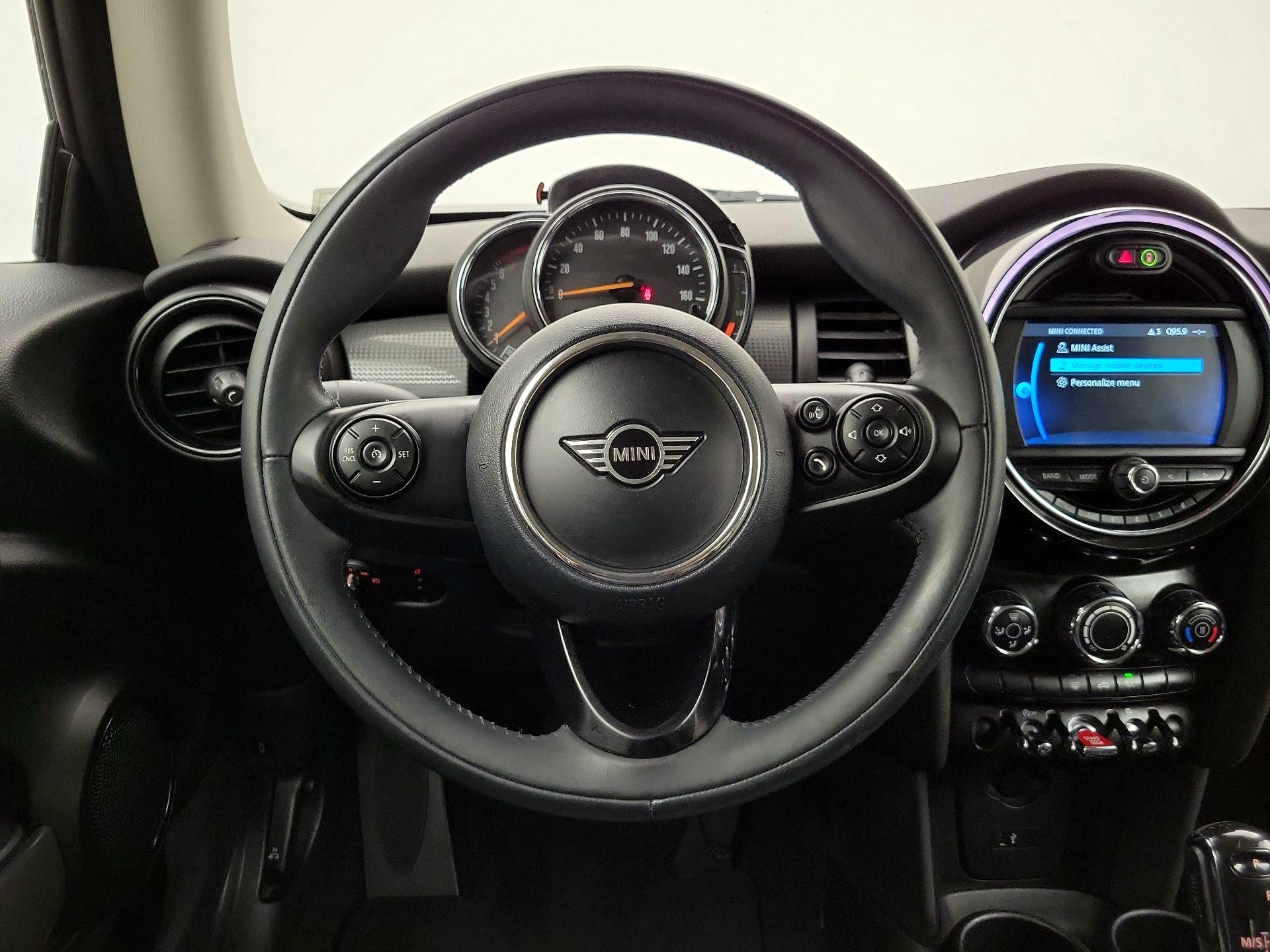 Thumbnail: 2020 MINI Cooper Hardtop - 10