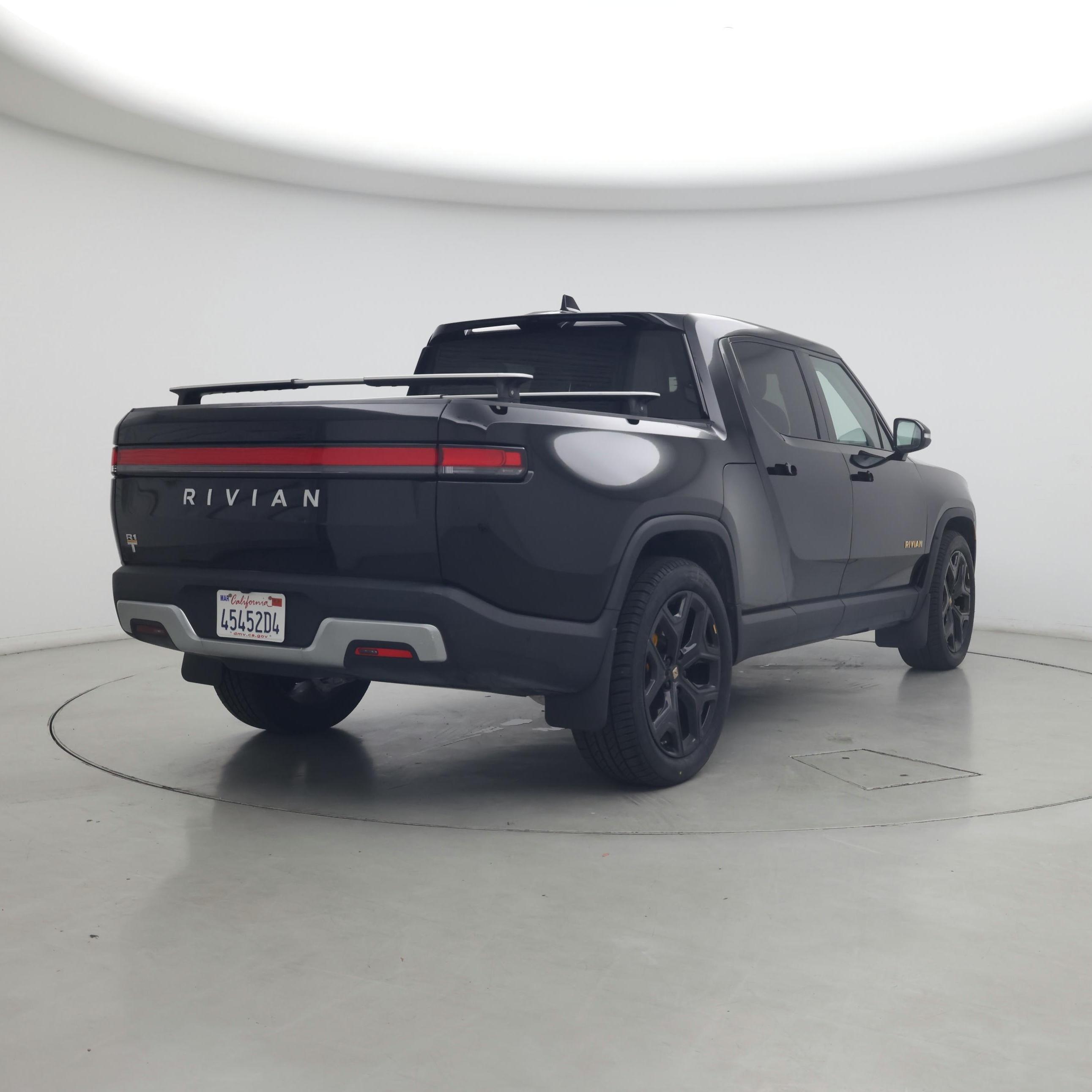Thumbnail: 2022 Rivian R1T - 8