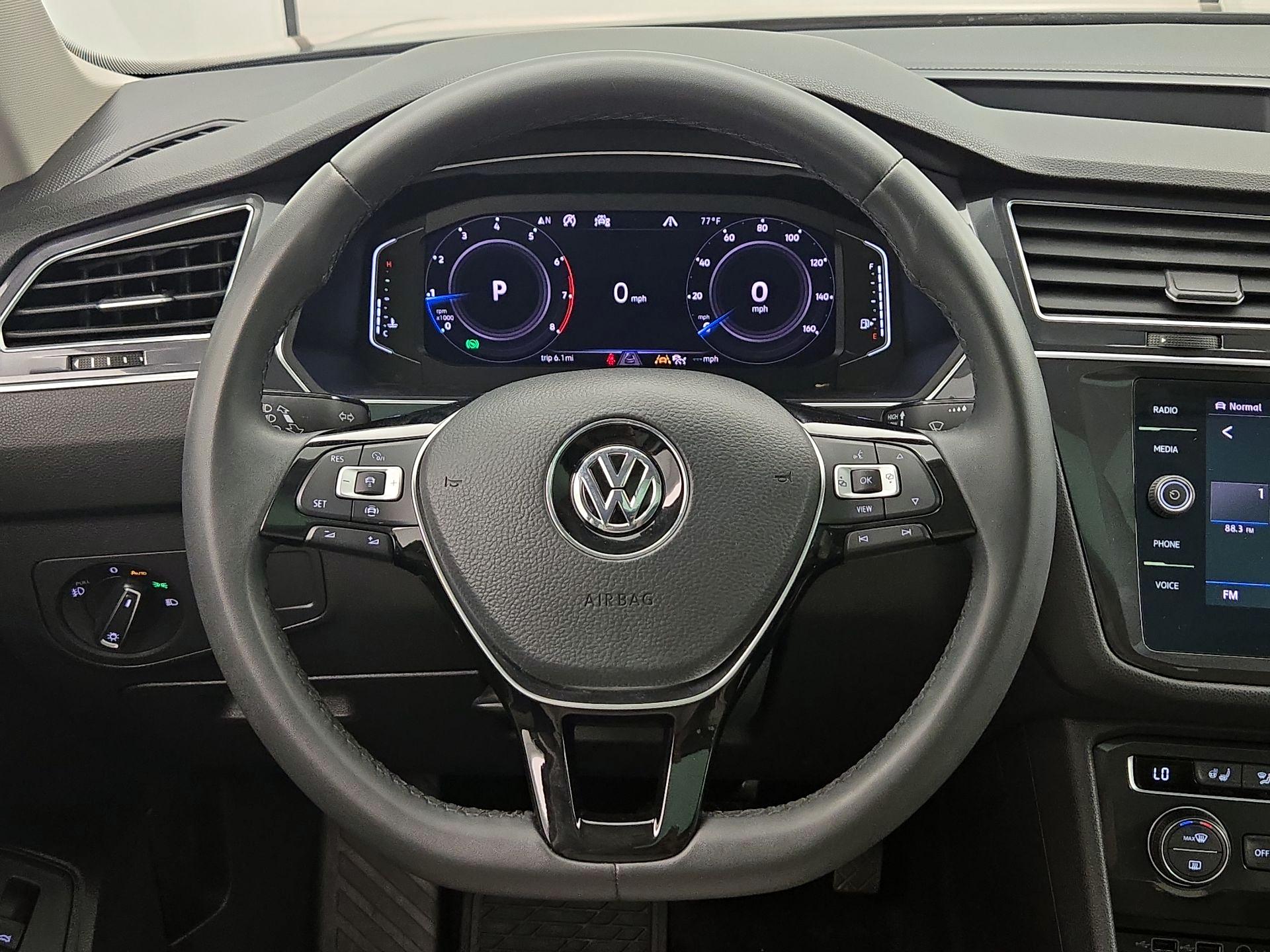 Thumbnail: 2020 Volkswagen Tiguan - 10