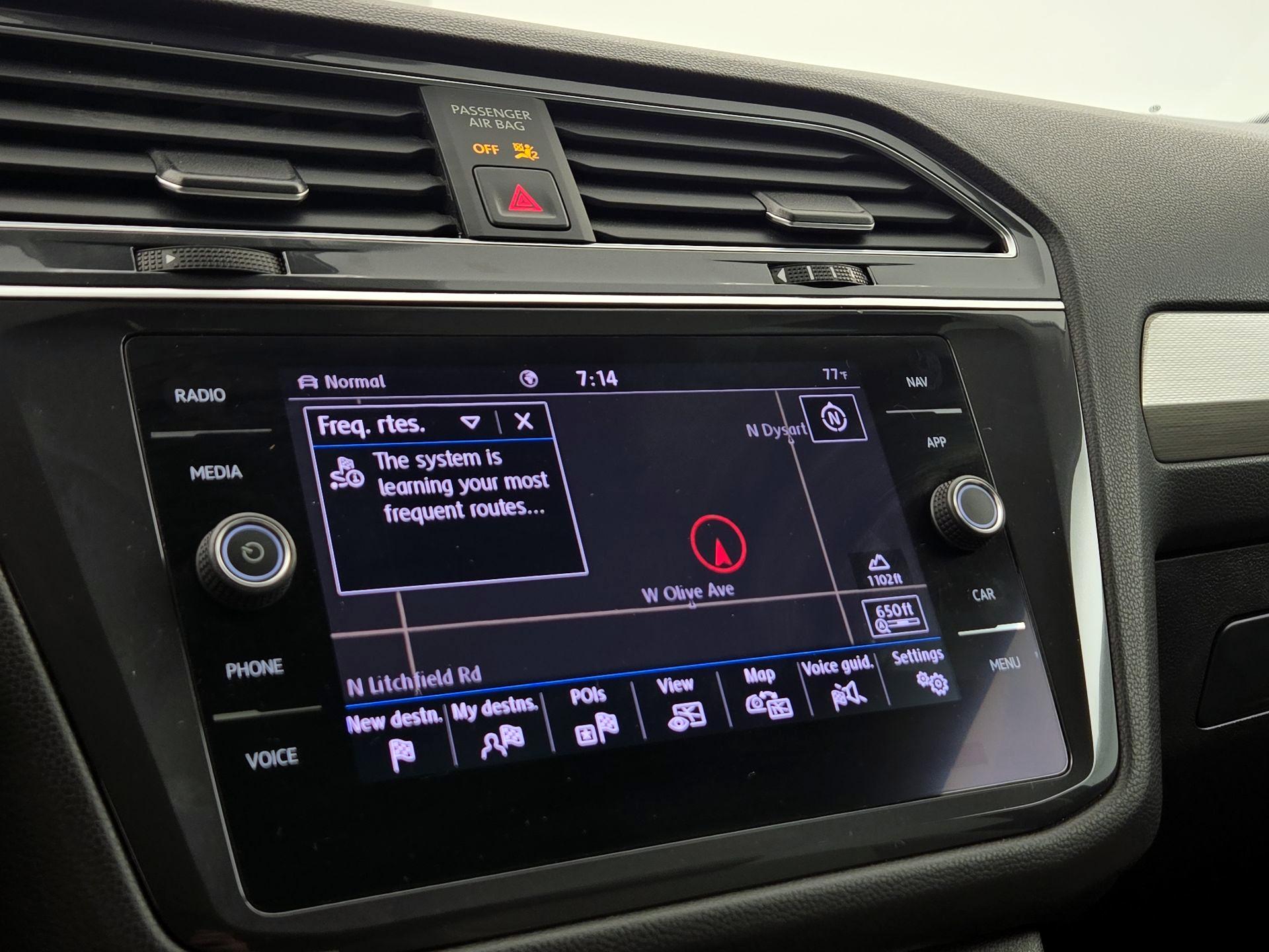 Thumbnail: 2020 Volkswagen Tiguan - 14