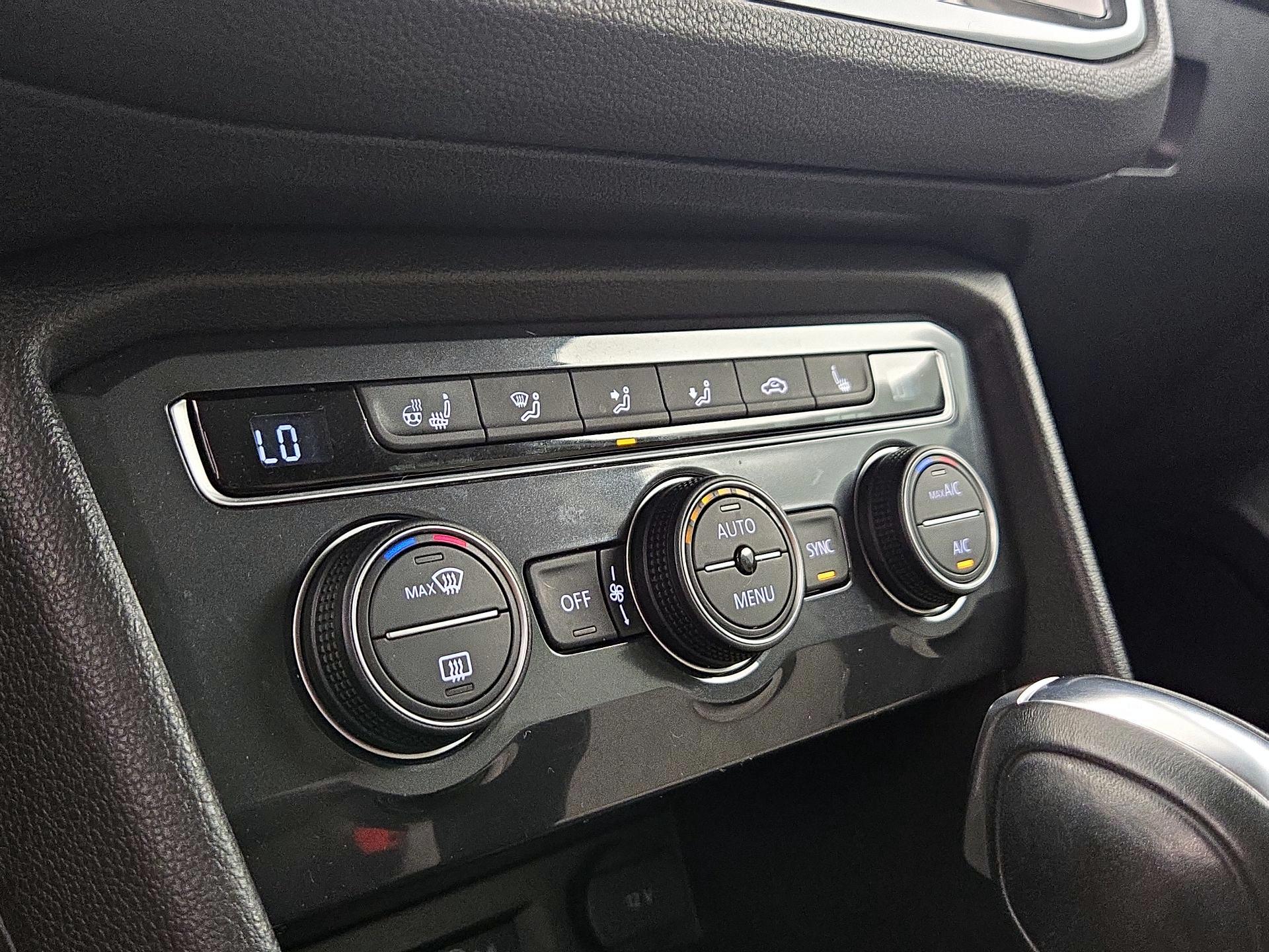 Thumbnail: 2020 Volkswagen Tiguan - 17