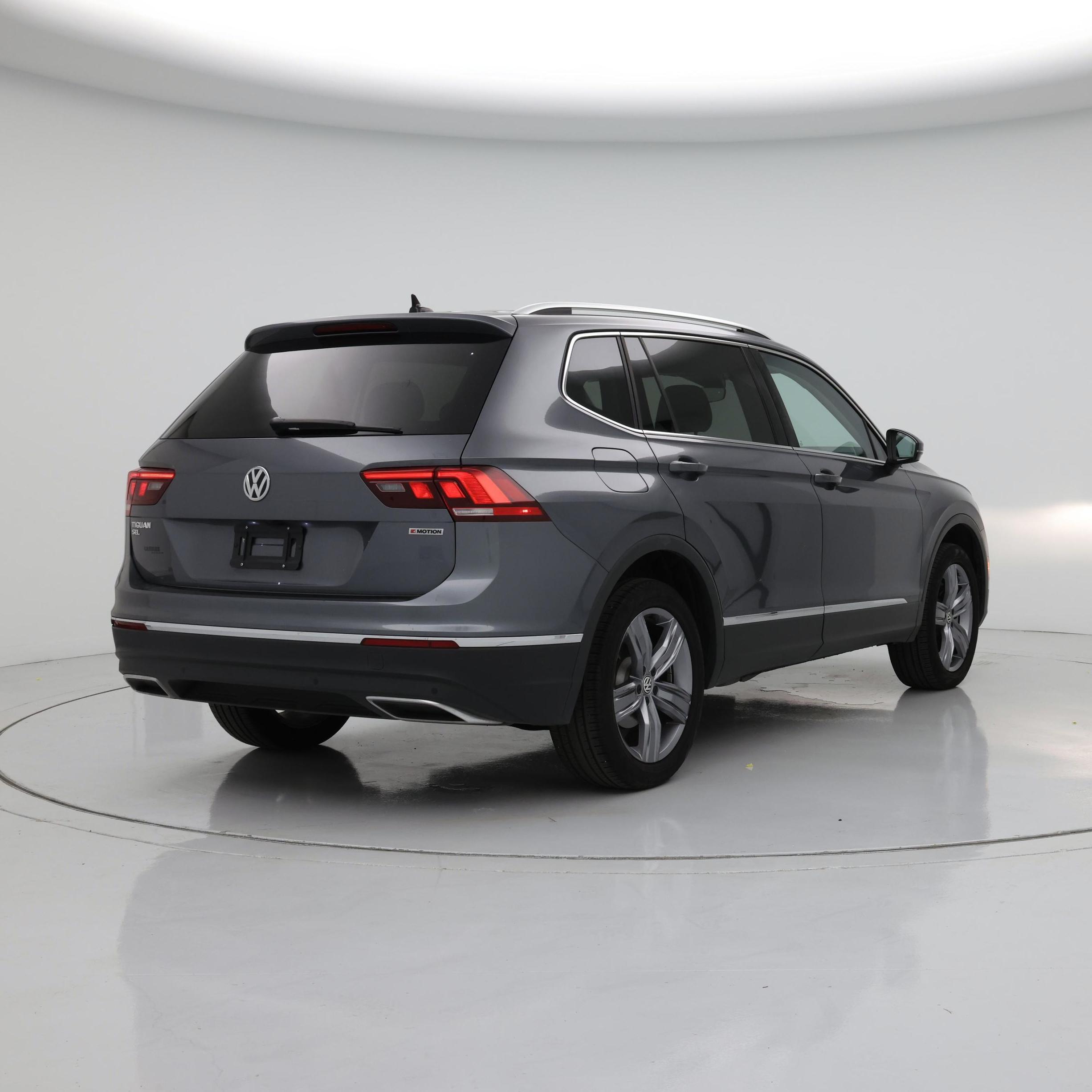 Thumbnail: 2020 Volkswagen Tiguan - 8