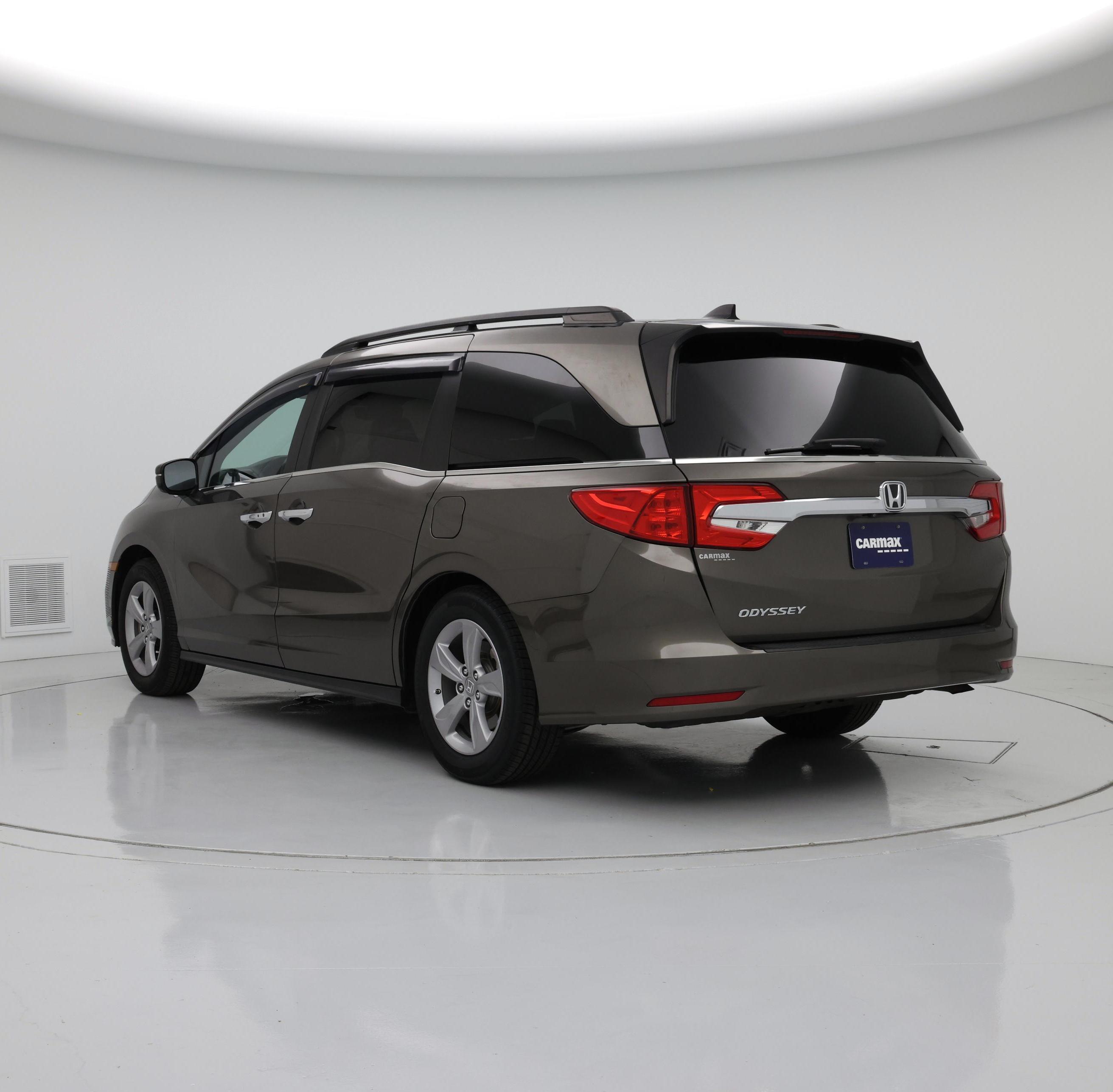 Thumbnail: 2019 Honda Odyssey - 2
