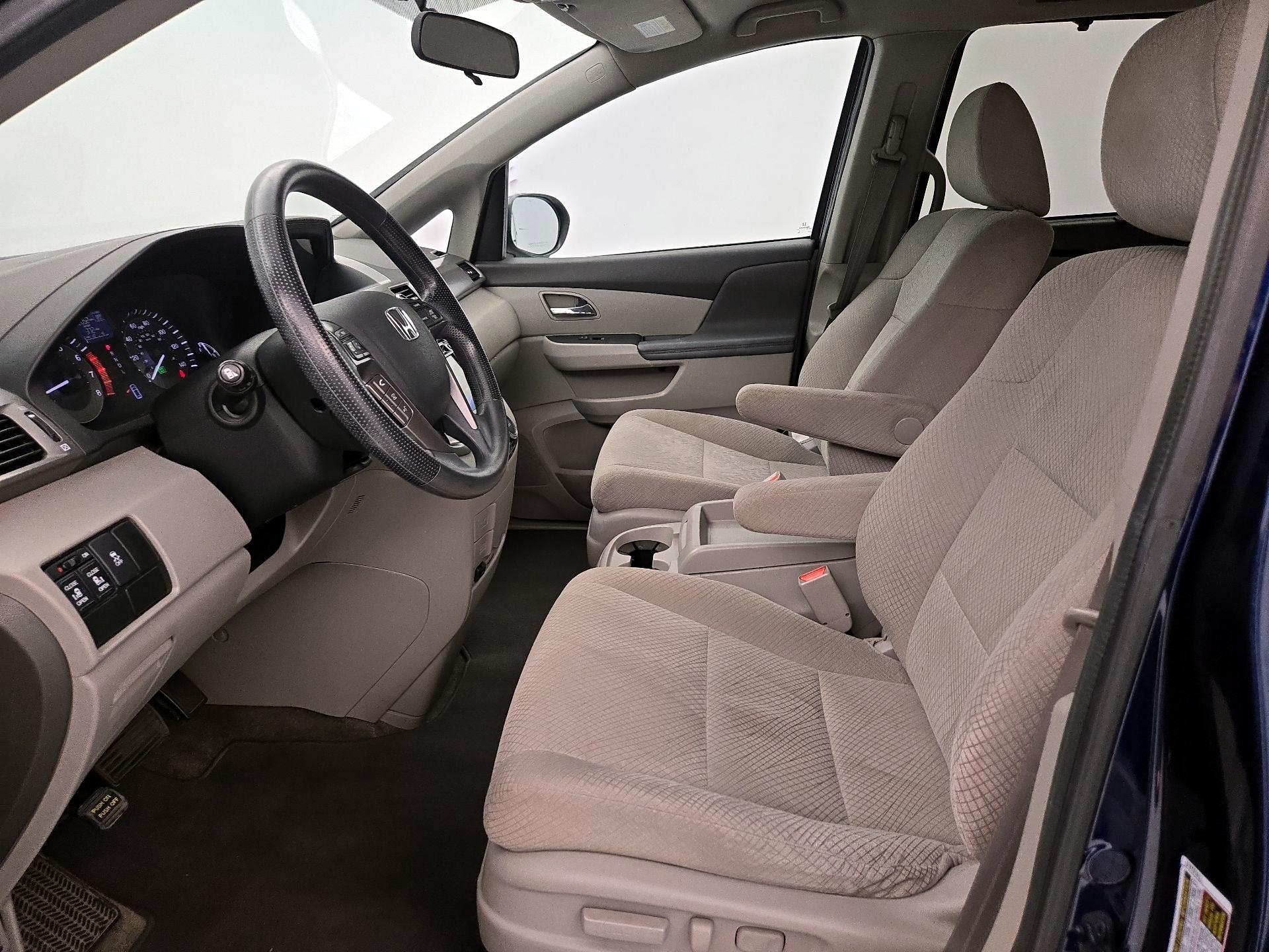 Thumbnail: 2015 Honda Odyssey - 11