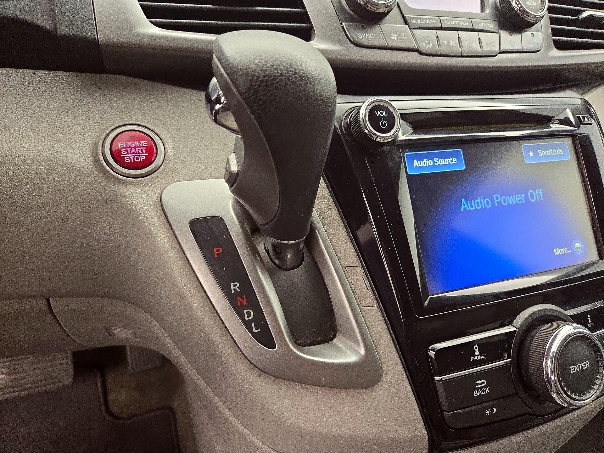 Thumbnail: 2015 Honda Odyssey - 17