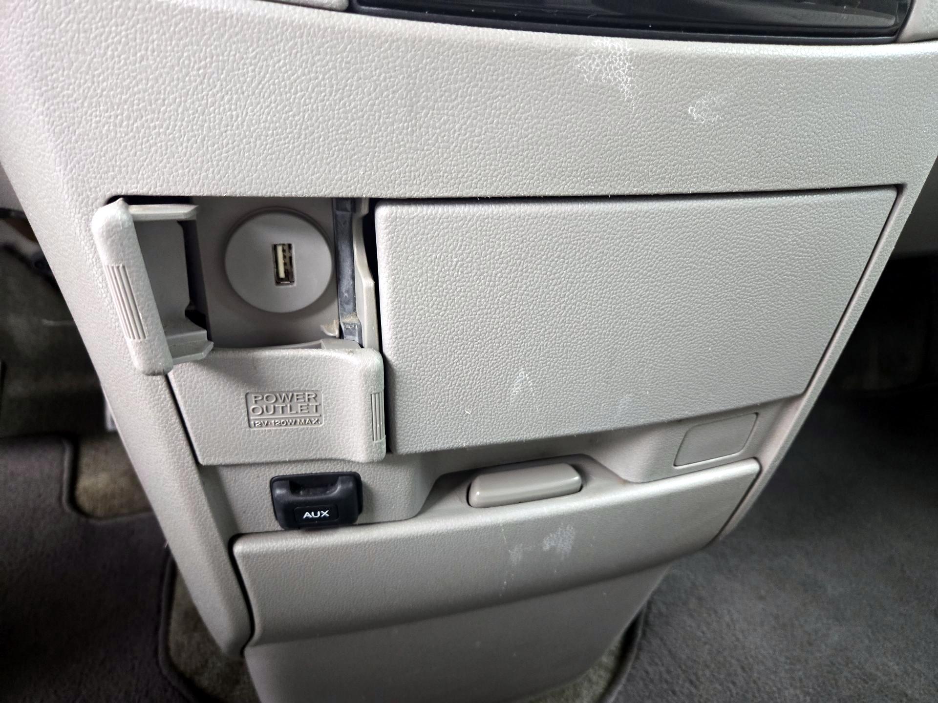Thumbnail: 2015 Honda Odyssey - 18