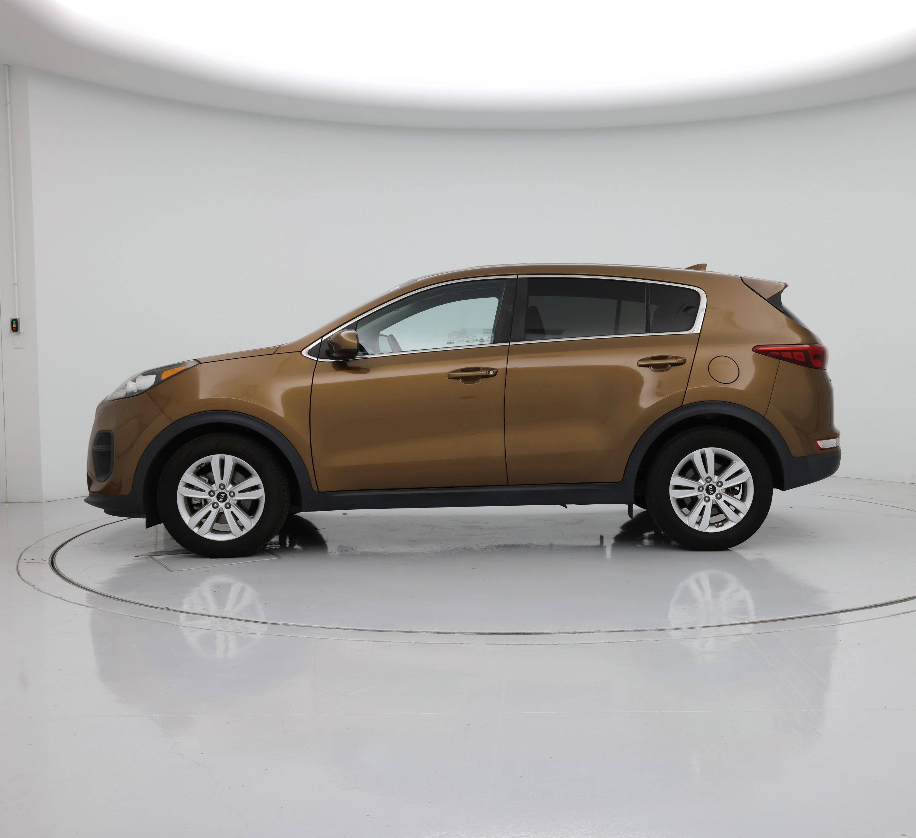 Thumbnail: 2018 Kia Sportage - 3